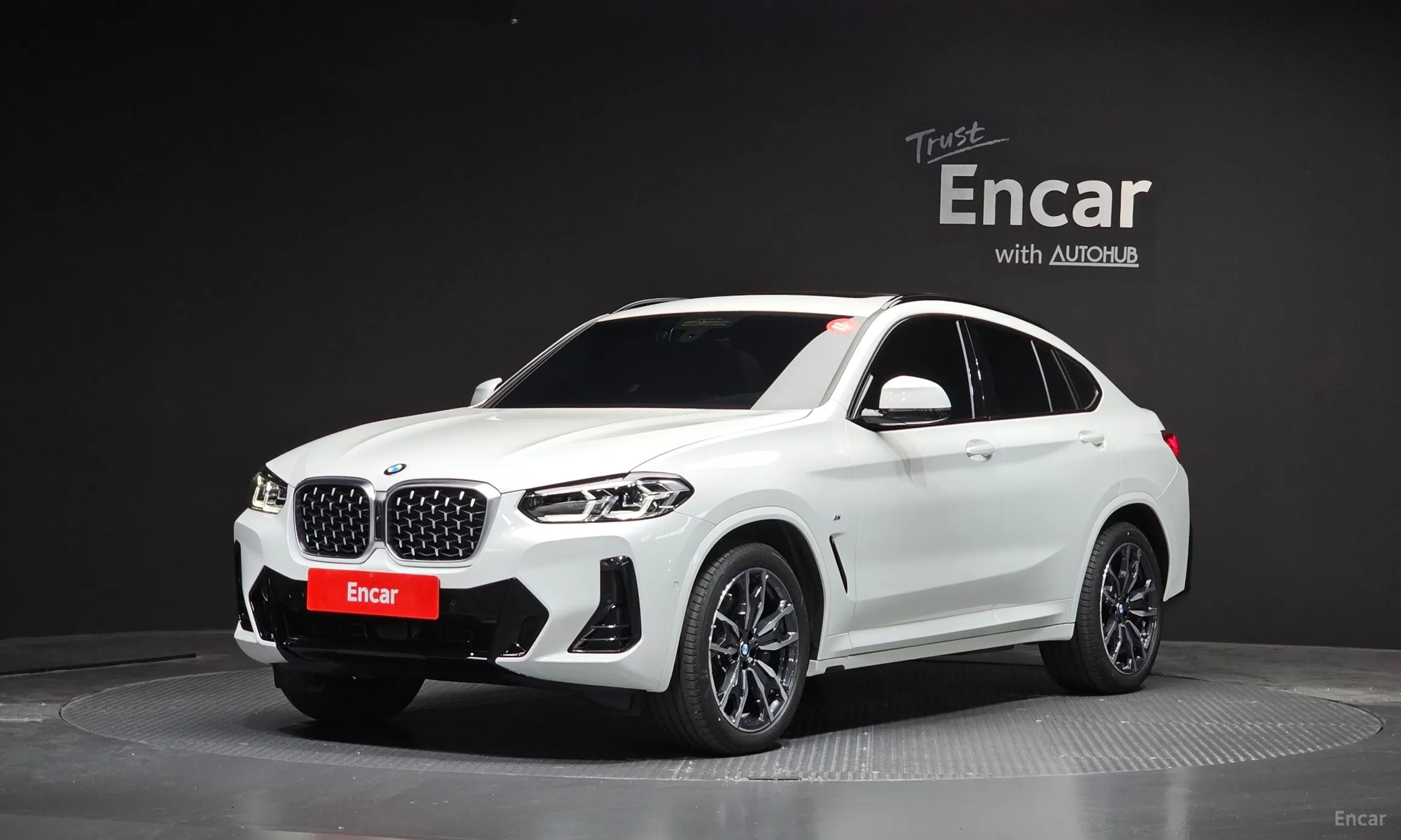 X4 (G02)