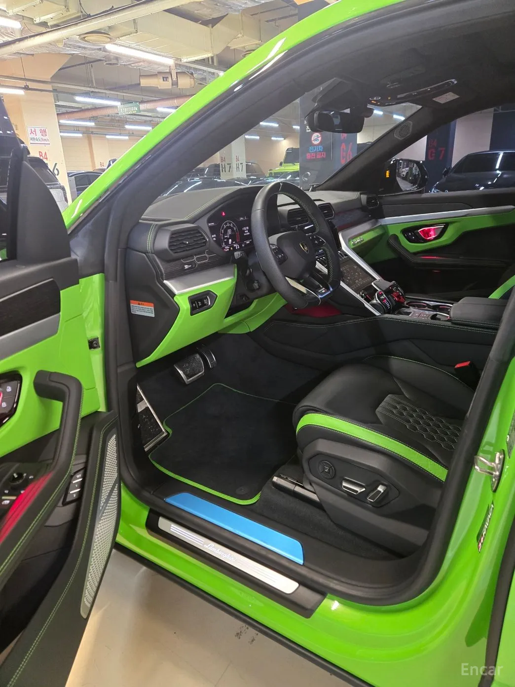 Lamborghini Urus превью 10