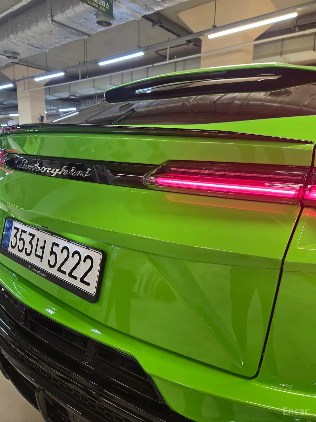 Lamborghini Urus превью 18