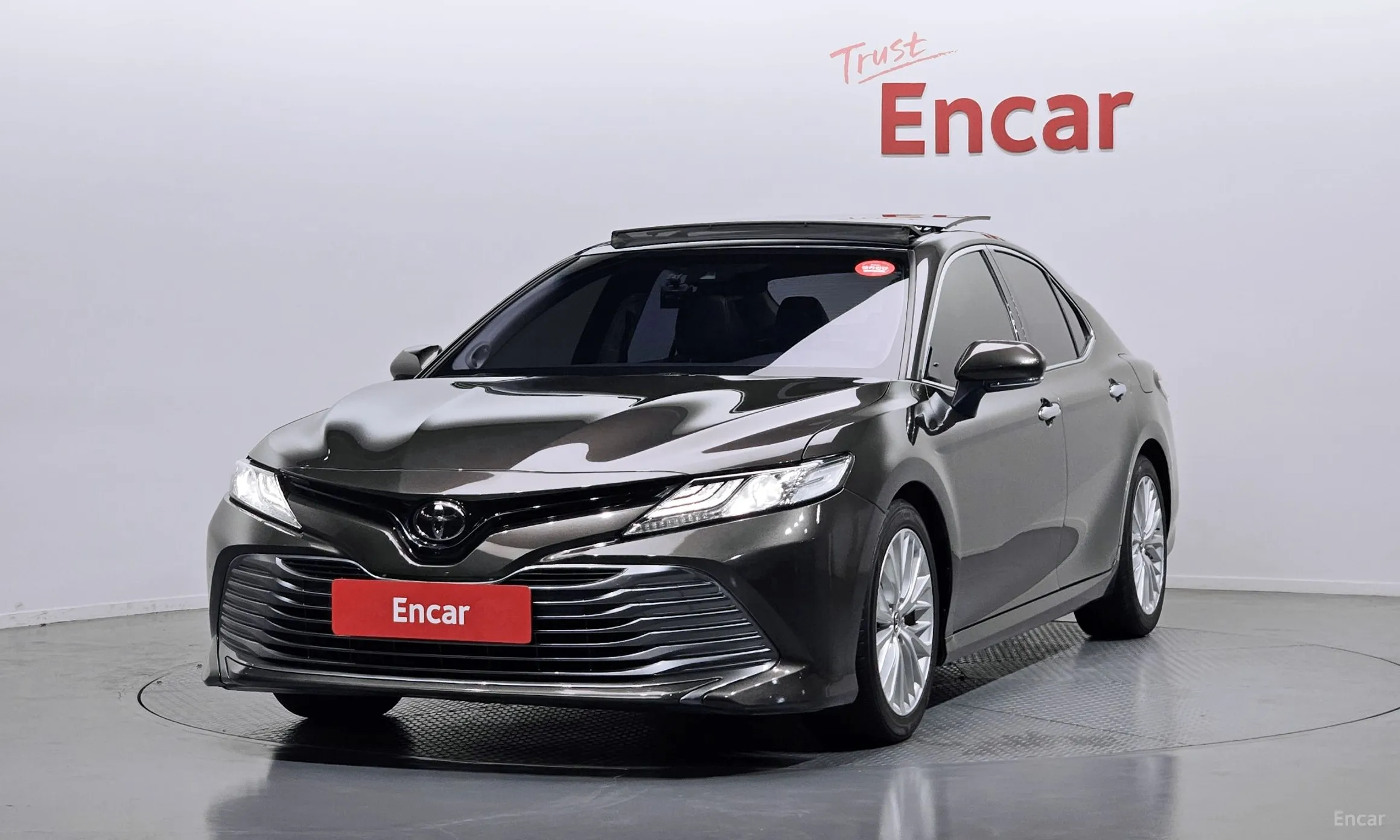 Camry (XV70)