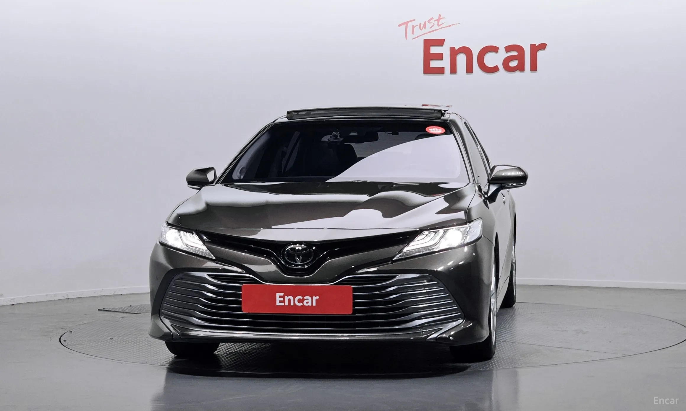 Toyota Camry (XV70) превью 3