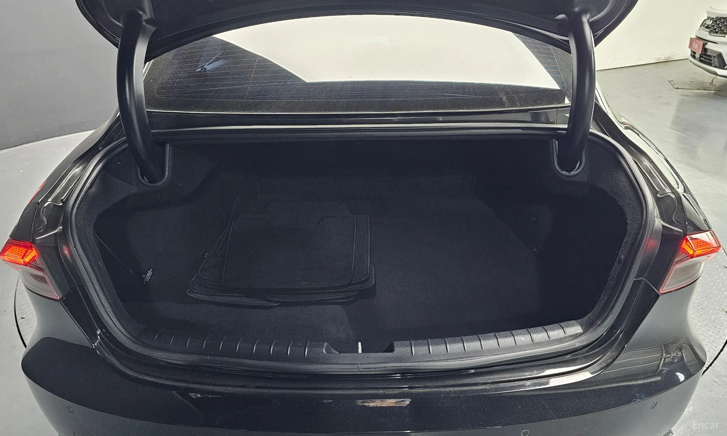 Hyundai Grandeur IG превью 20