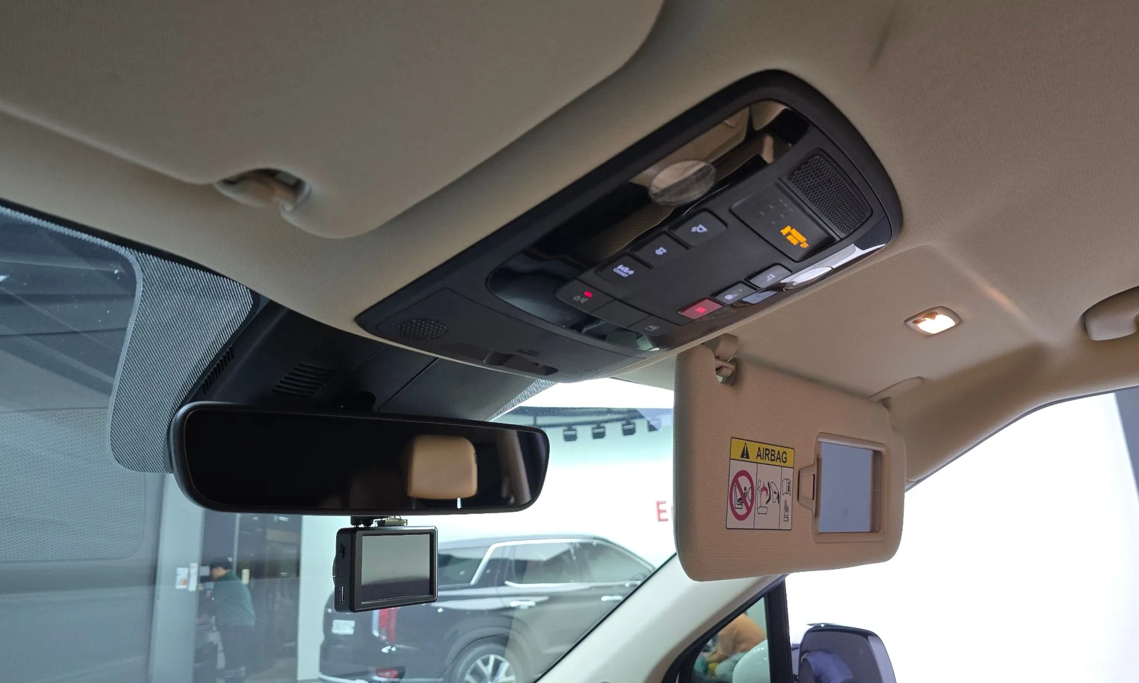 Kia Carnival Gen 4 превью 18