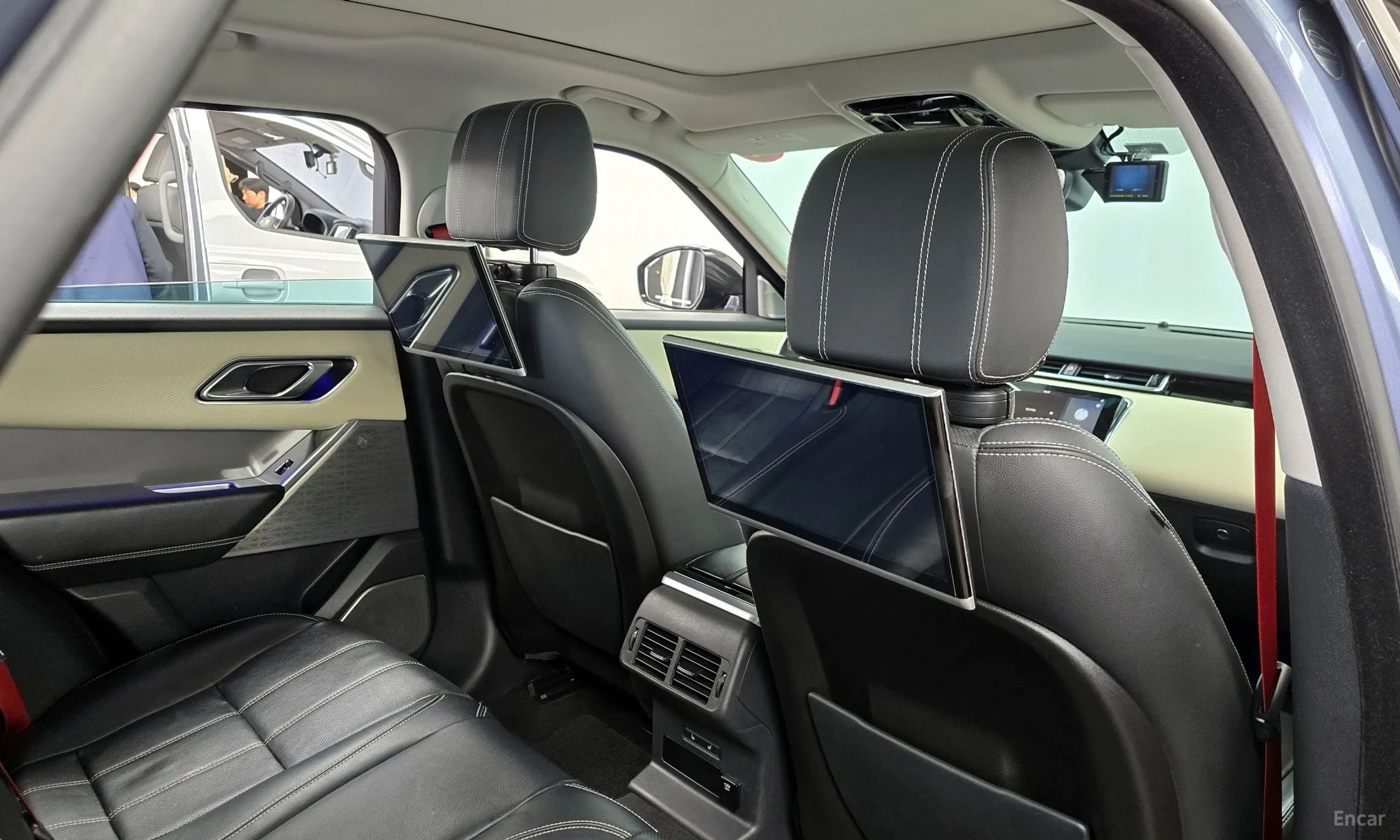 Land Rover Range Rover Bella превью 19