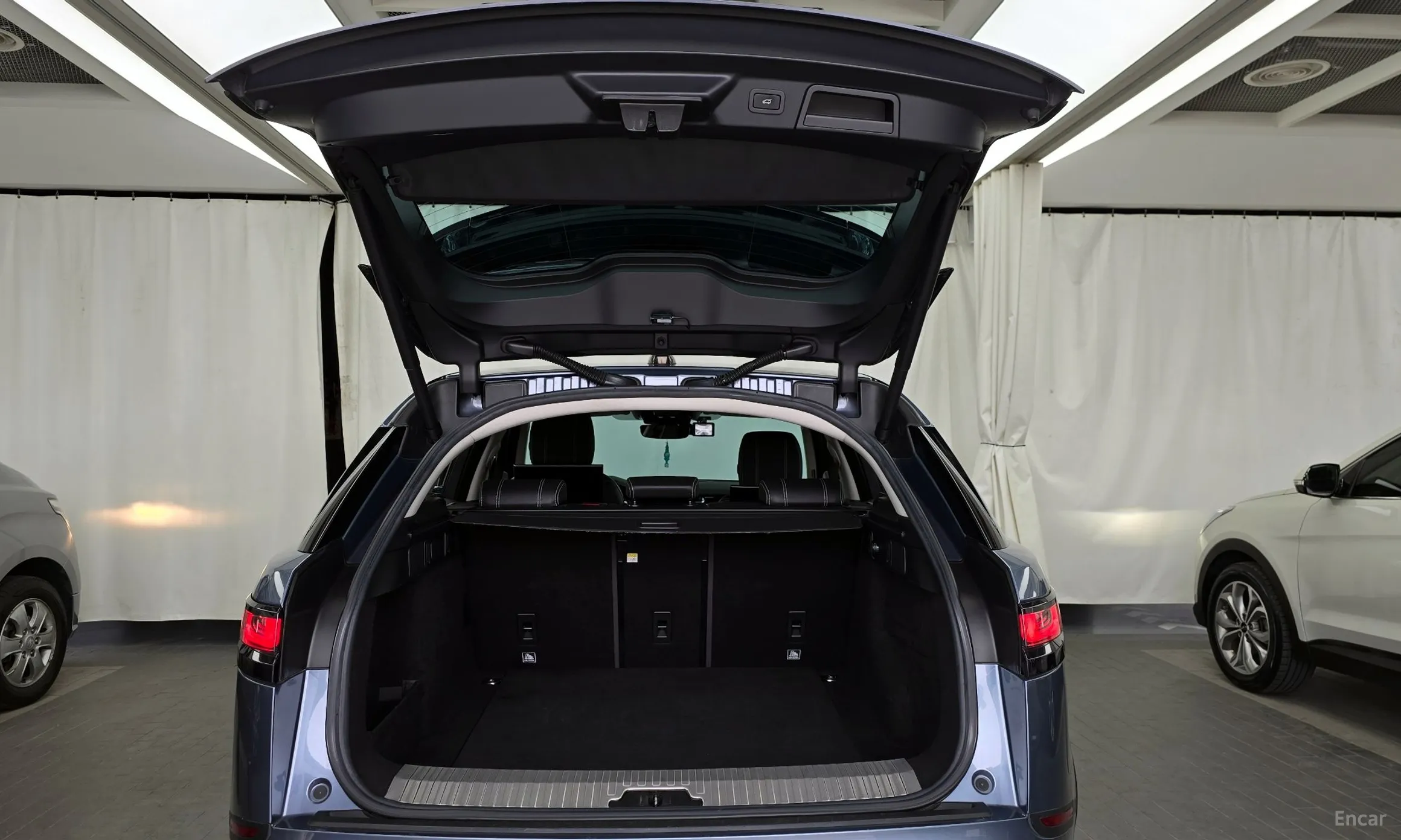 Land Rover Range Rover Bella превью 20