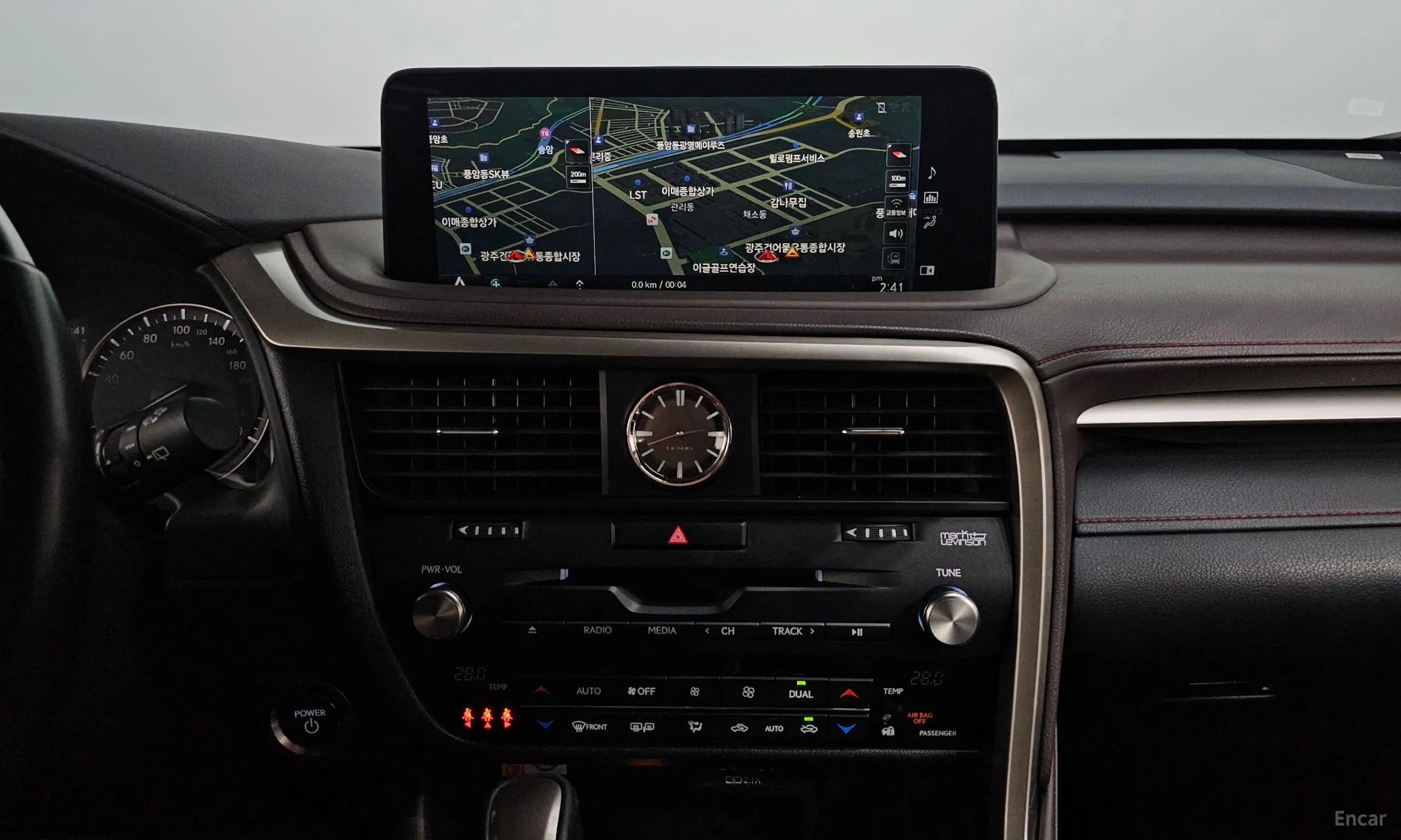 Lexus RX450h Gen 4 превью 12