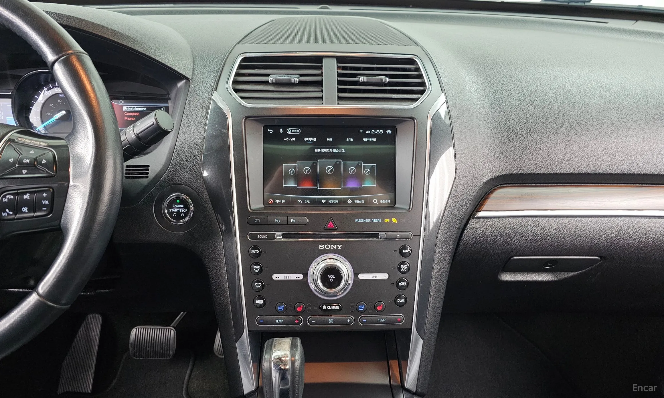 Ford Explorer превью 14