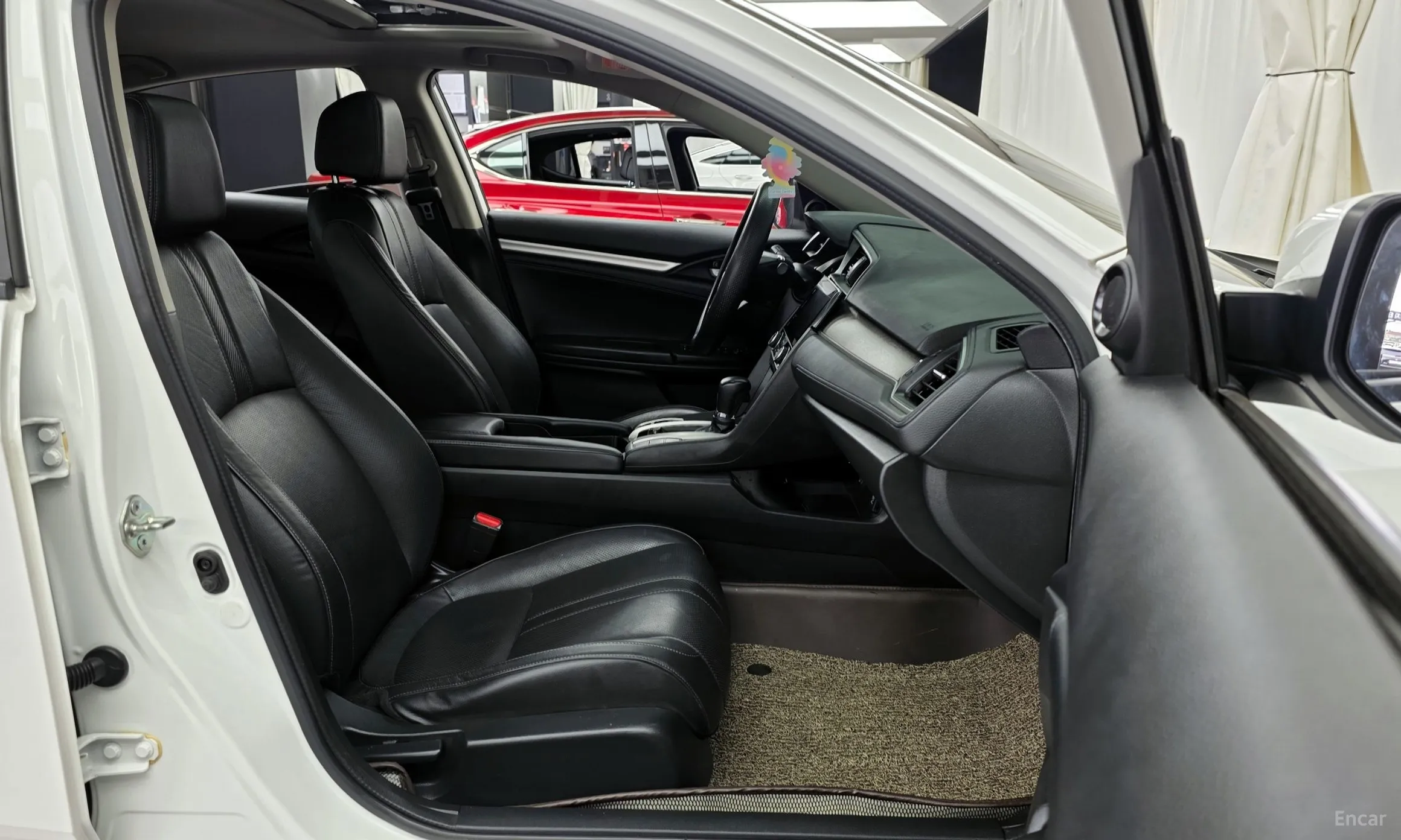 Honda Civic превью 11