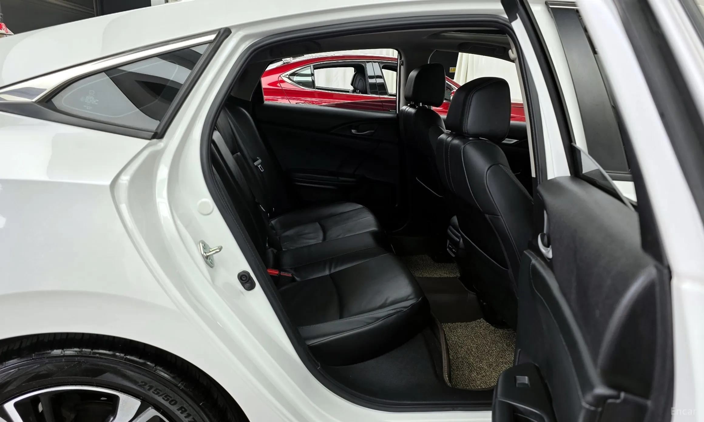 Honda Civic превью 12