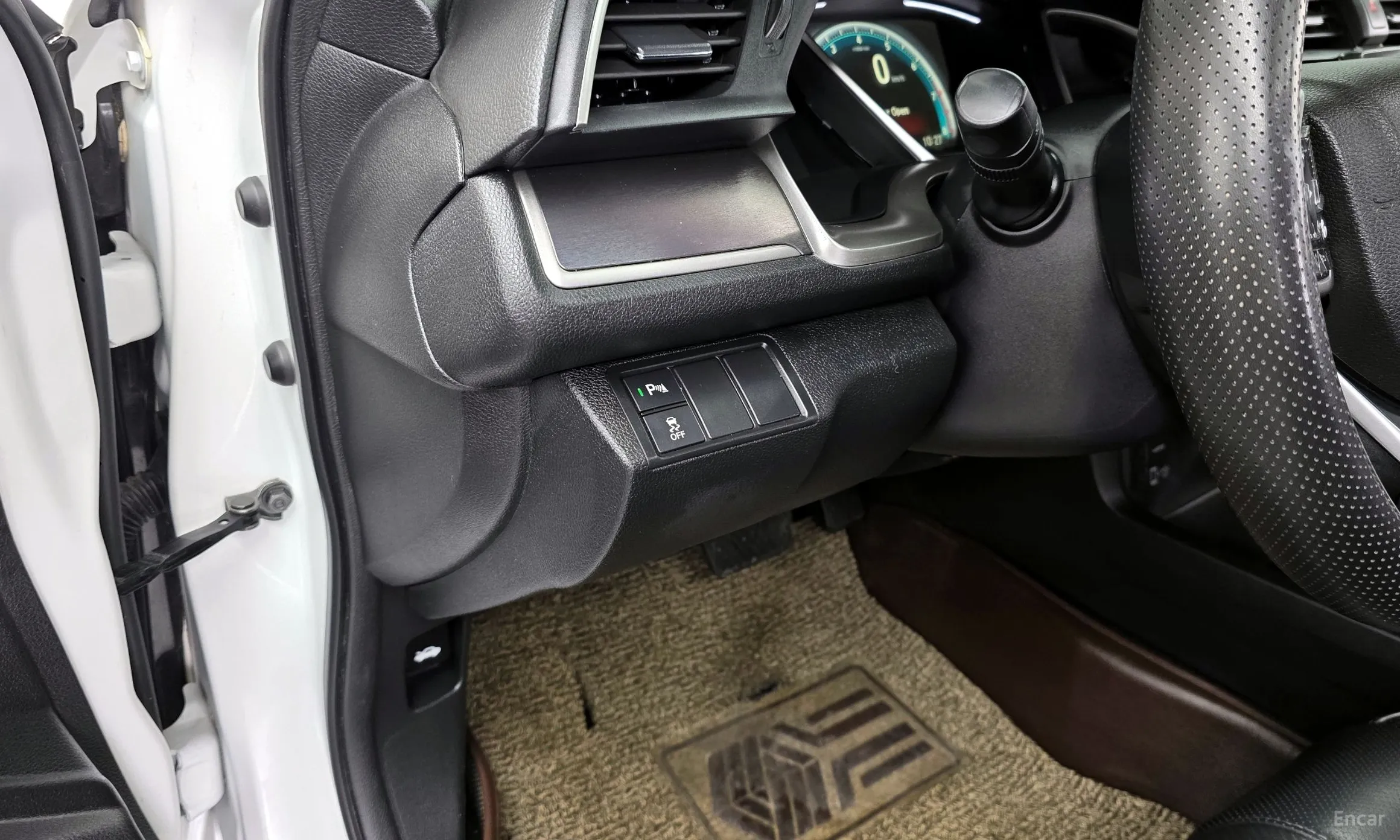 Honda Civic превью 18