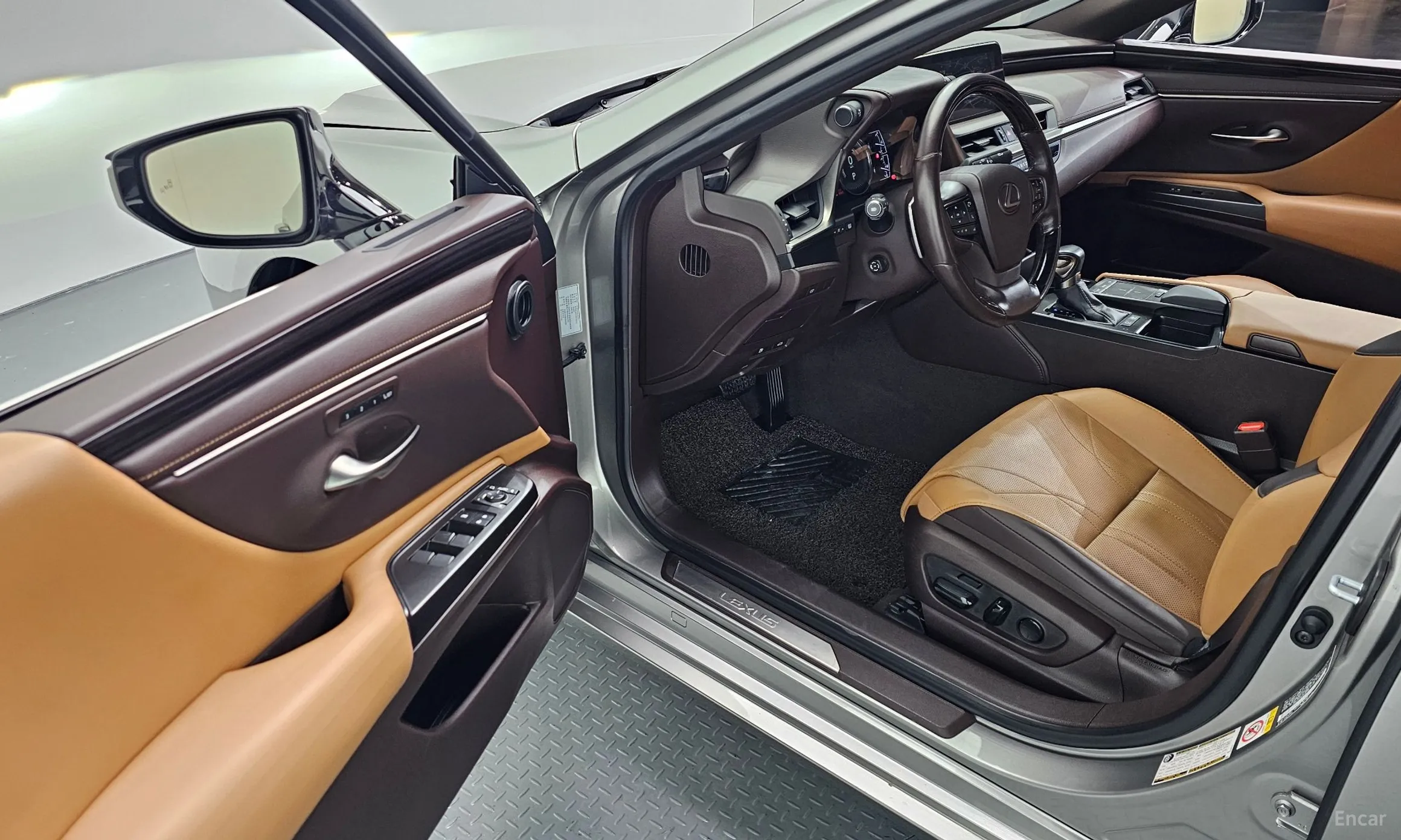 Lexus ES300h 7th Generation превью 10