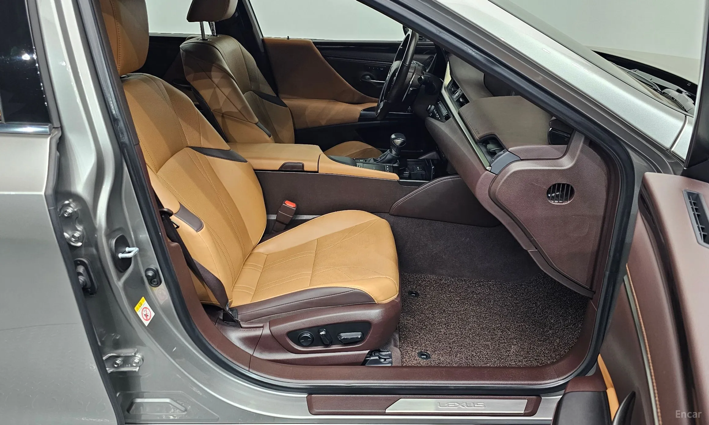 Lexus ES300h 7th Generation превью 11