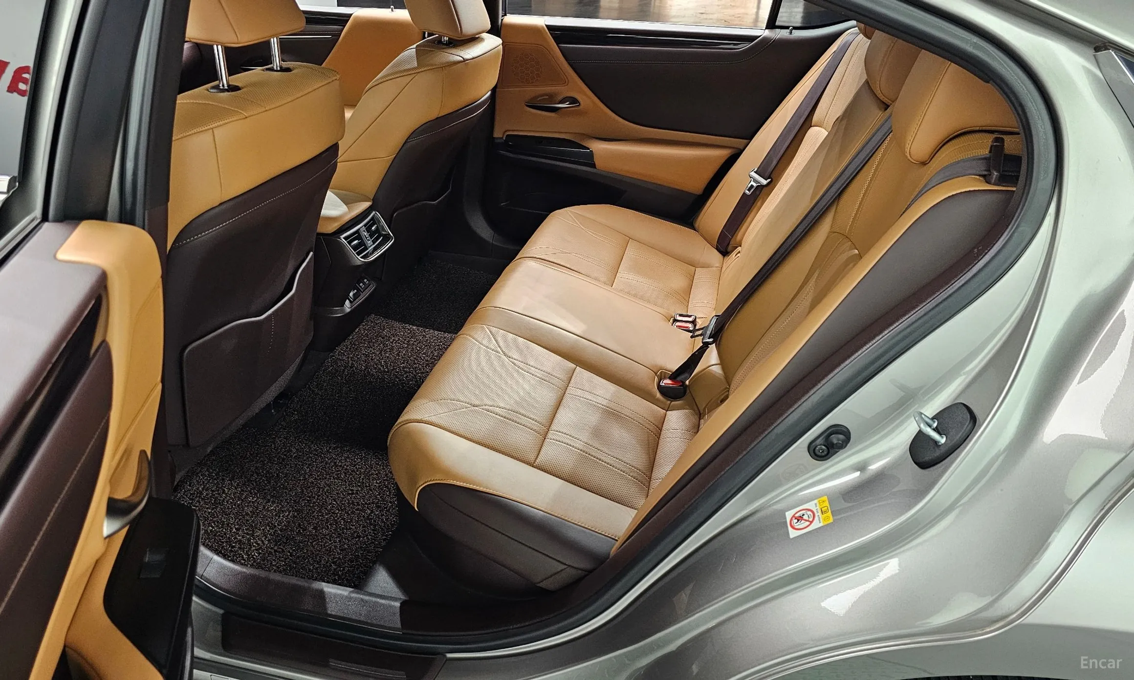 Lexus ES300h 7th Generation превью 12