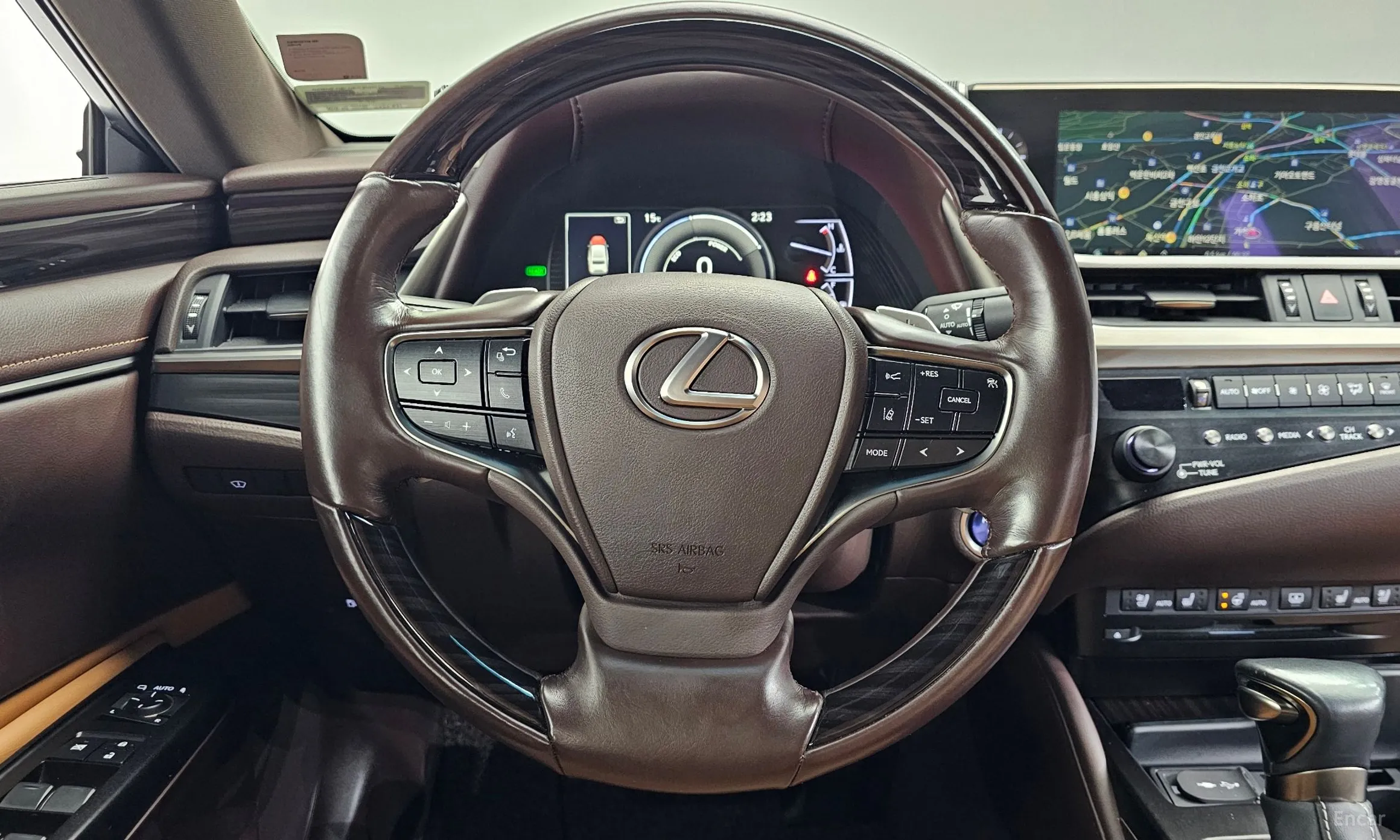 Lexus ES300h 7th Generation превью 14