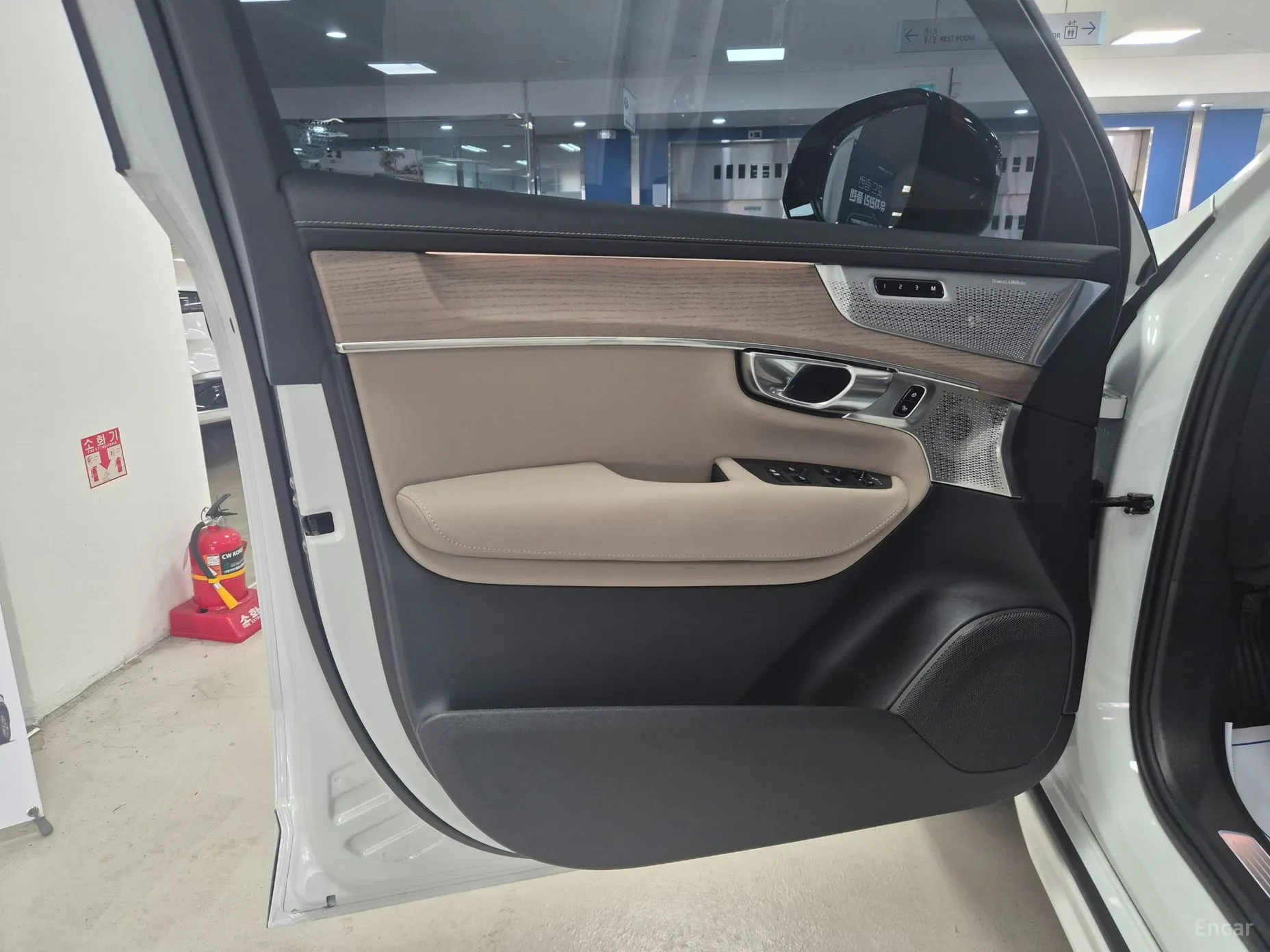 Volvo XC90 Gen 2 превью 11