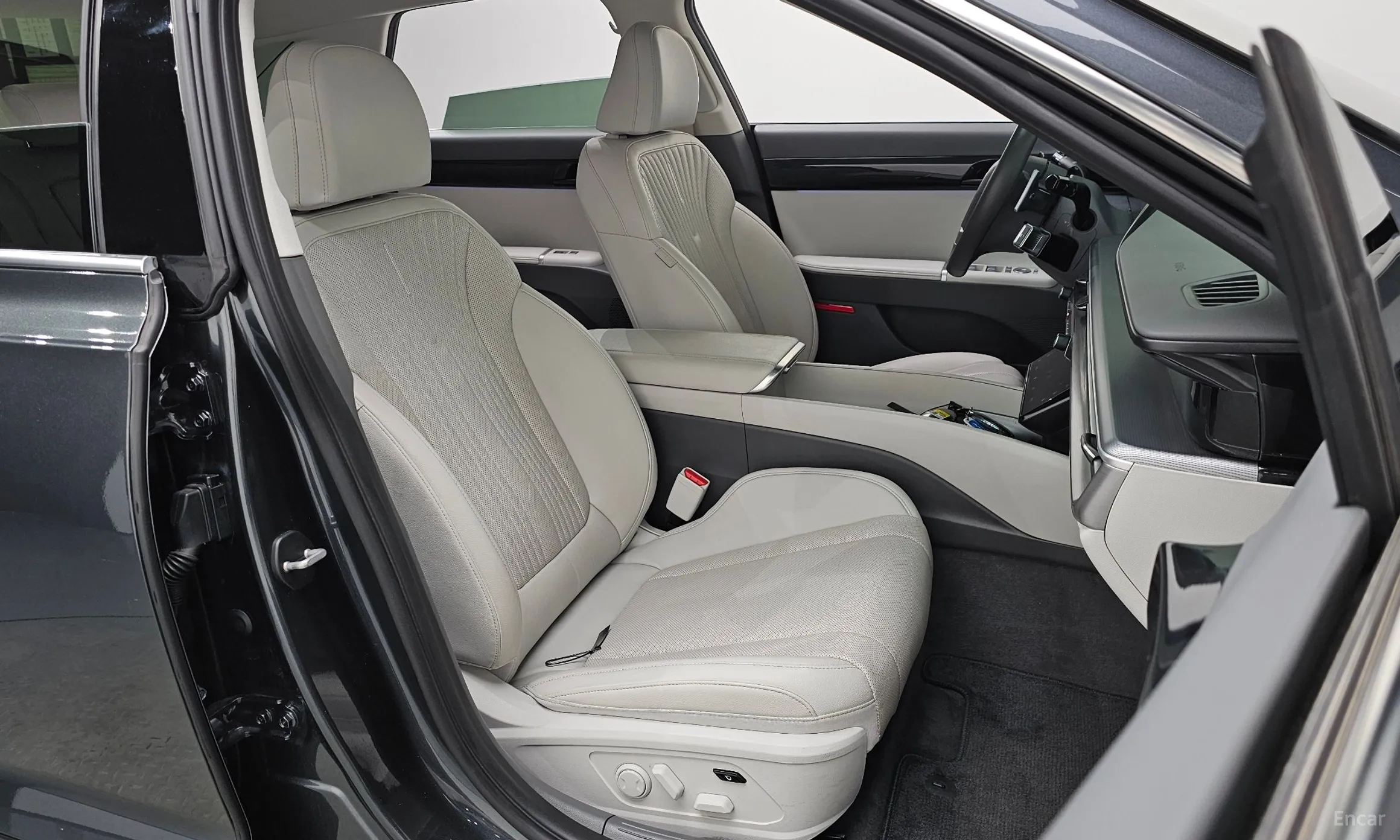 Hyundai Grandeur (GN7) превью 11