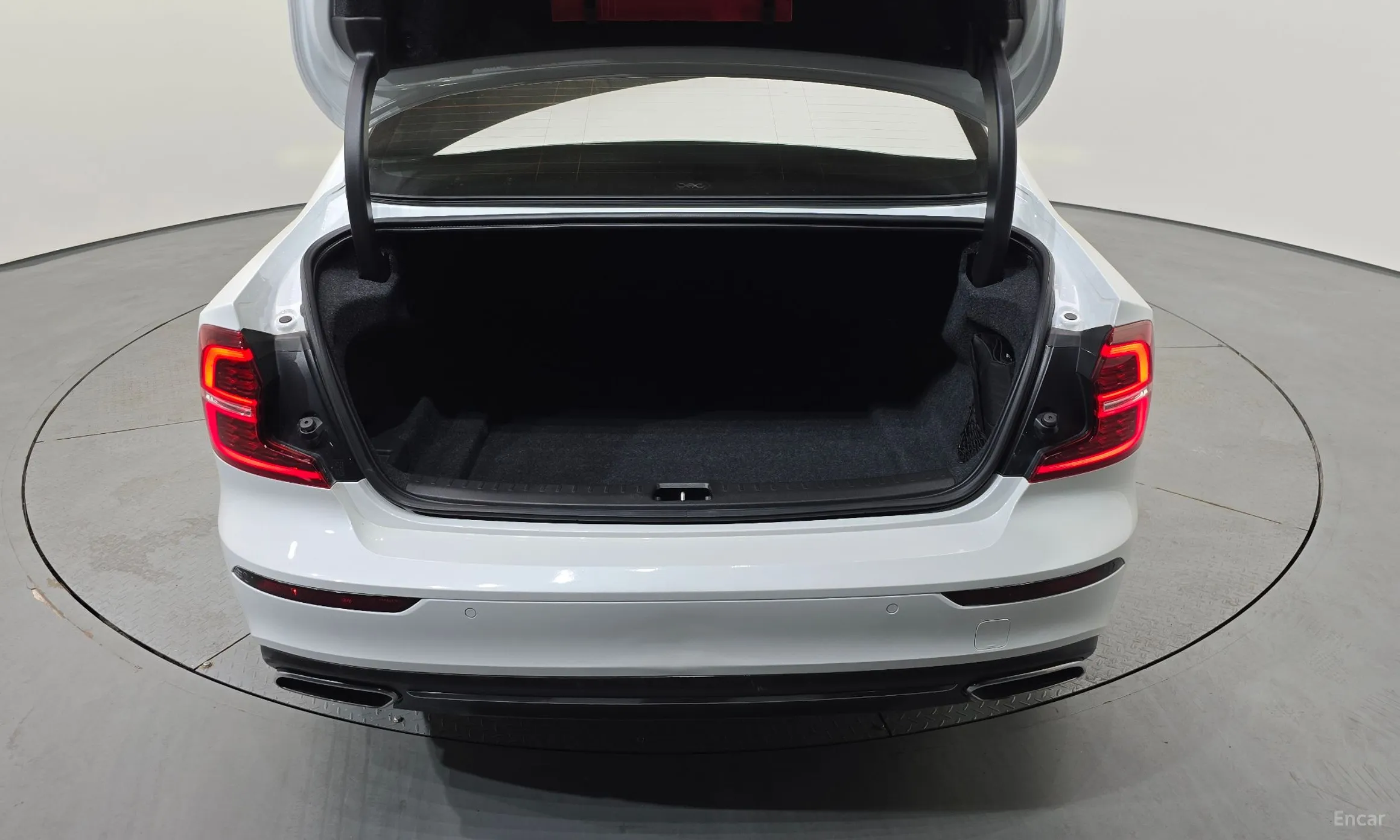 Volvo S60 3rd Generation превью 20