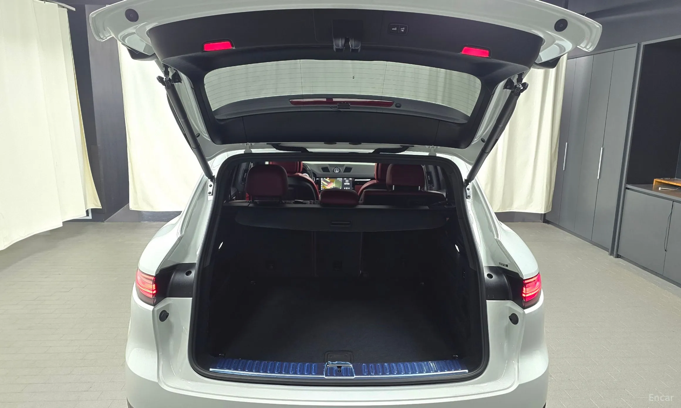 Porsche Cayenne (PO536) превью 20