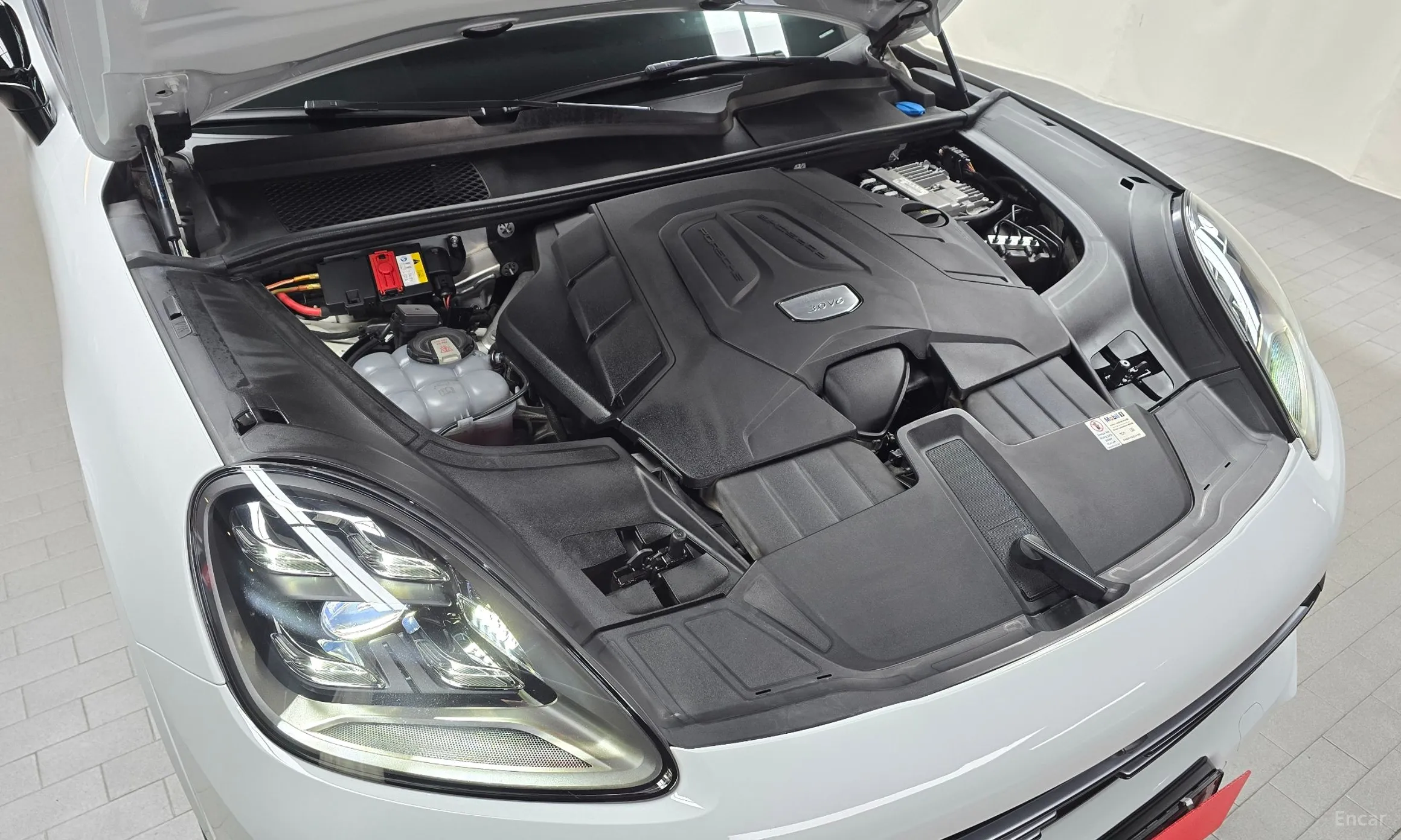 Porsche Cayenne (PO536) превью 6