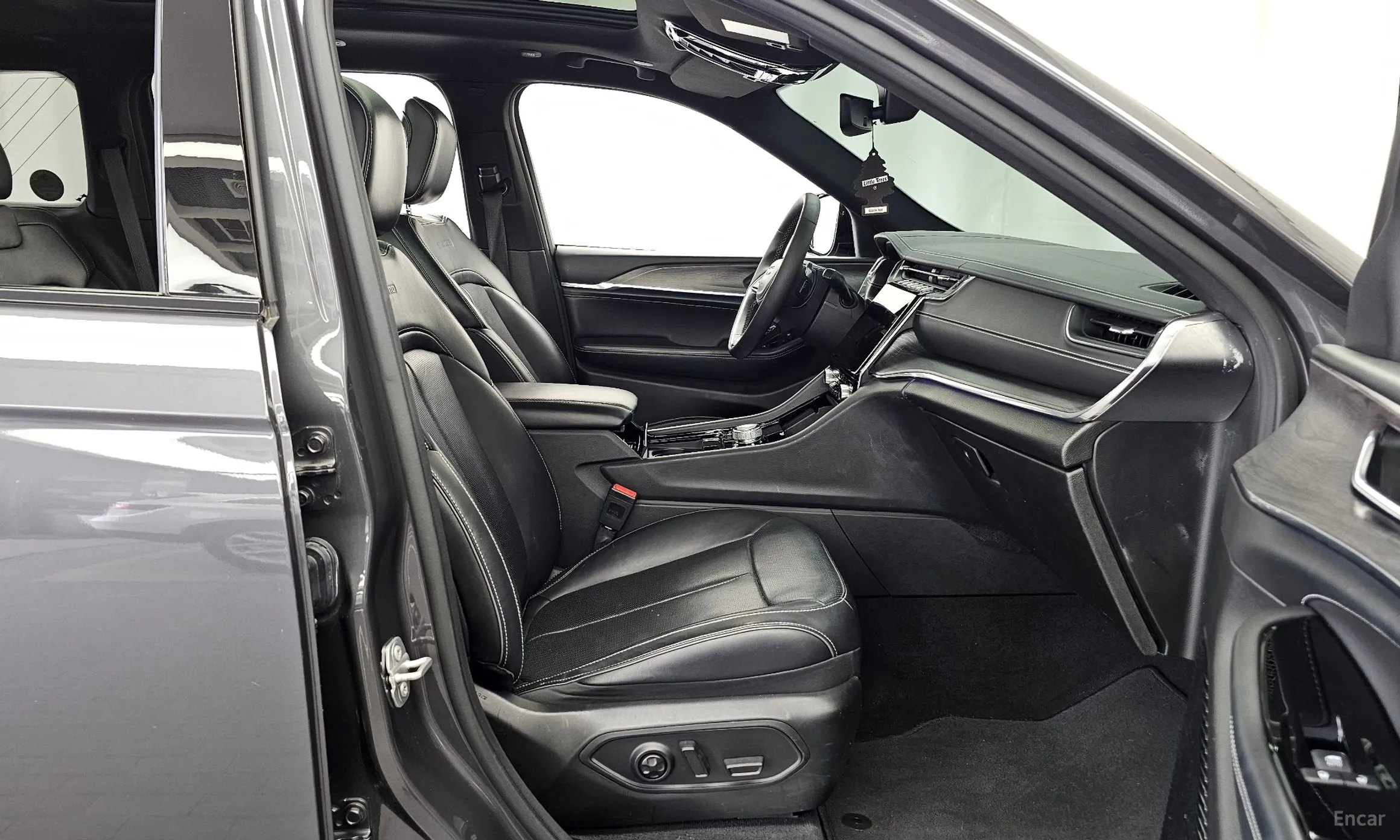 Jeep Grand Cherokee (WL) превью 11