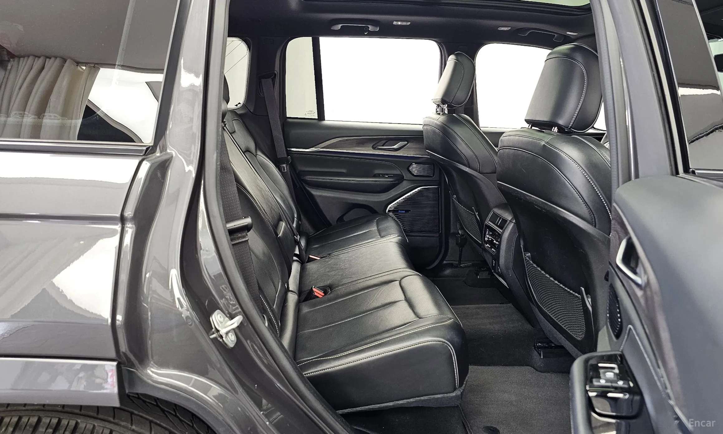 Jeep Grand Cherokee (WL) превью 12