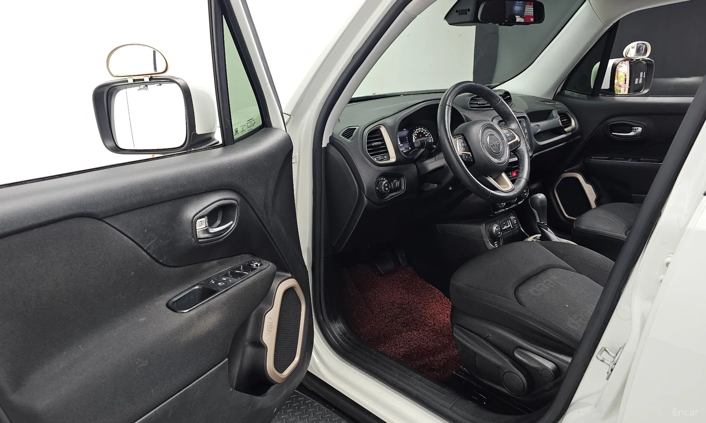 Jeep Renegade превью 11
