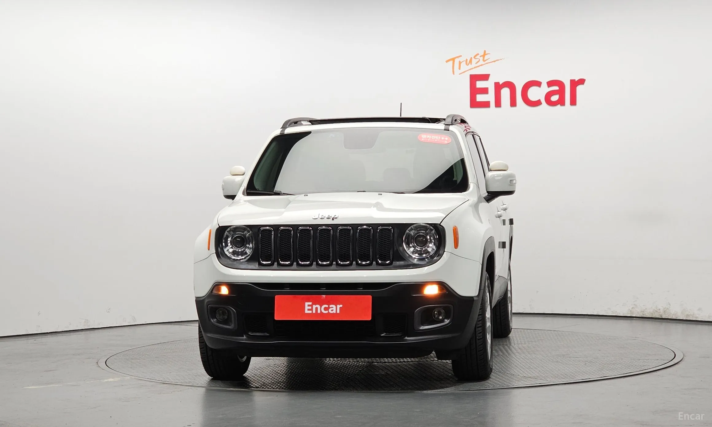 Jeep Renegade превью 3