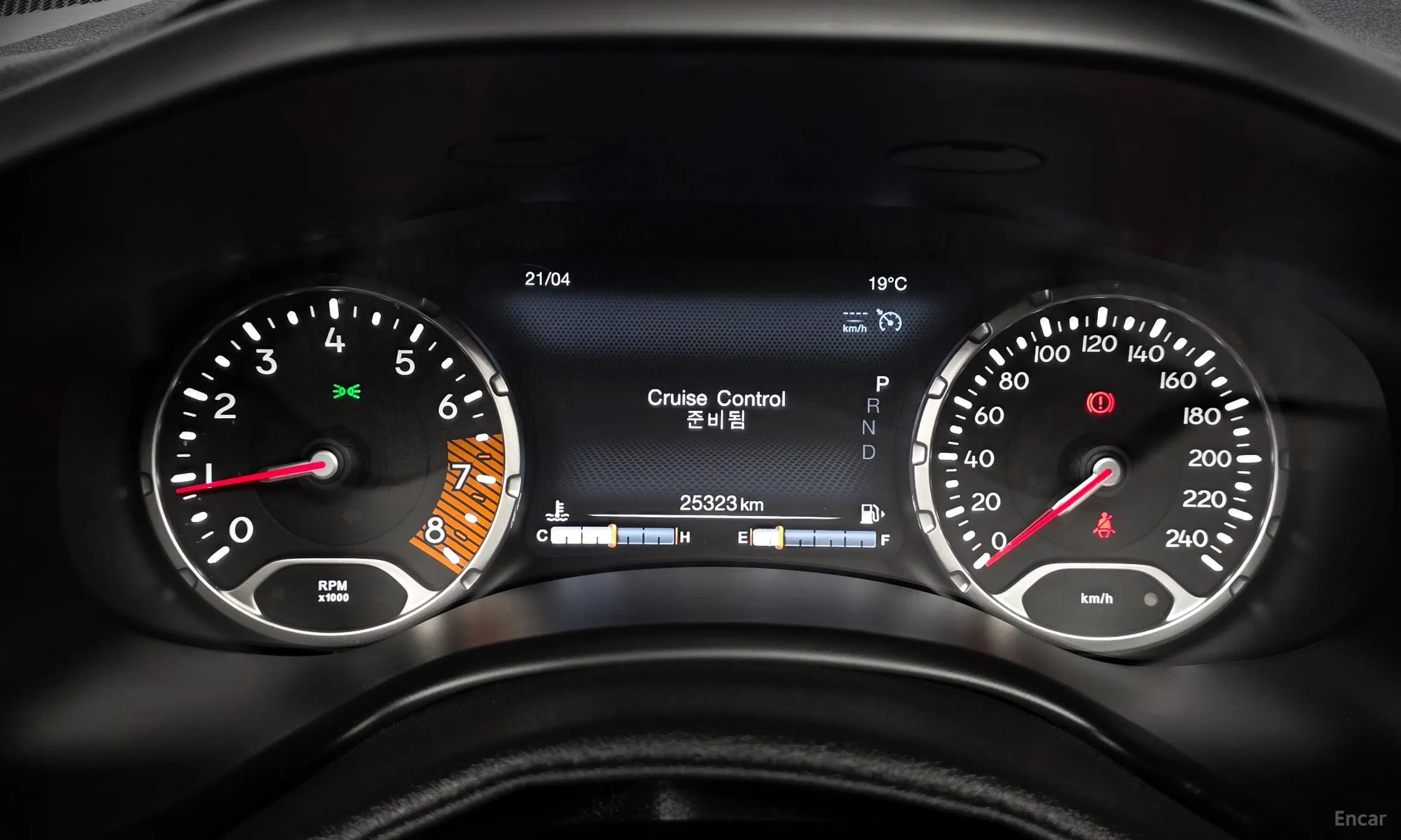 Jeep Renegade превью 8