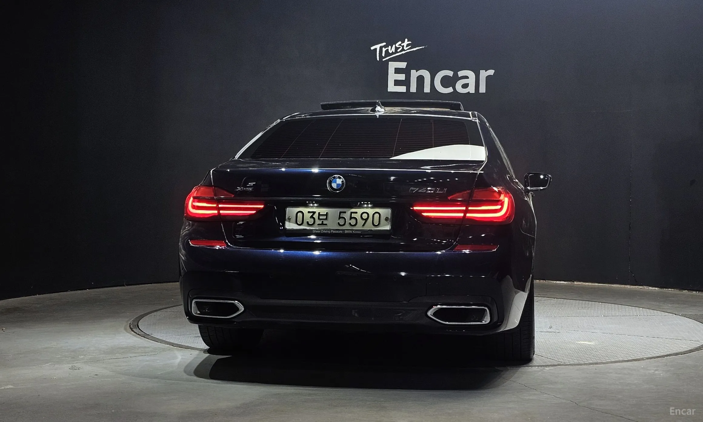 BMW 7 Series (G11) превью 4