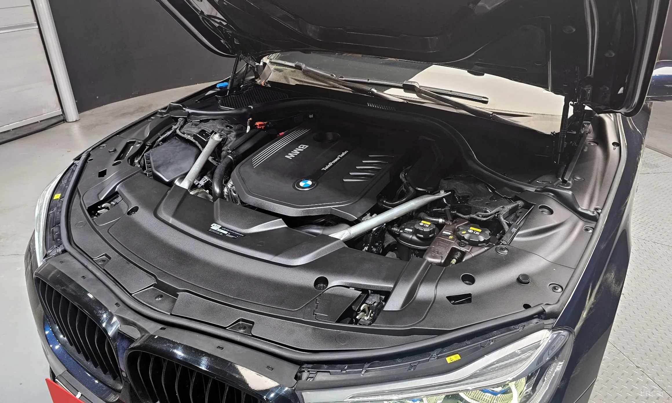 BMW 7 Series (G11) превью 6