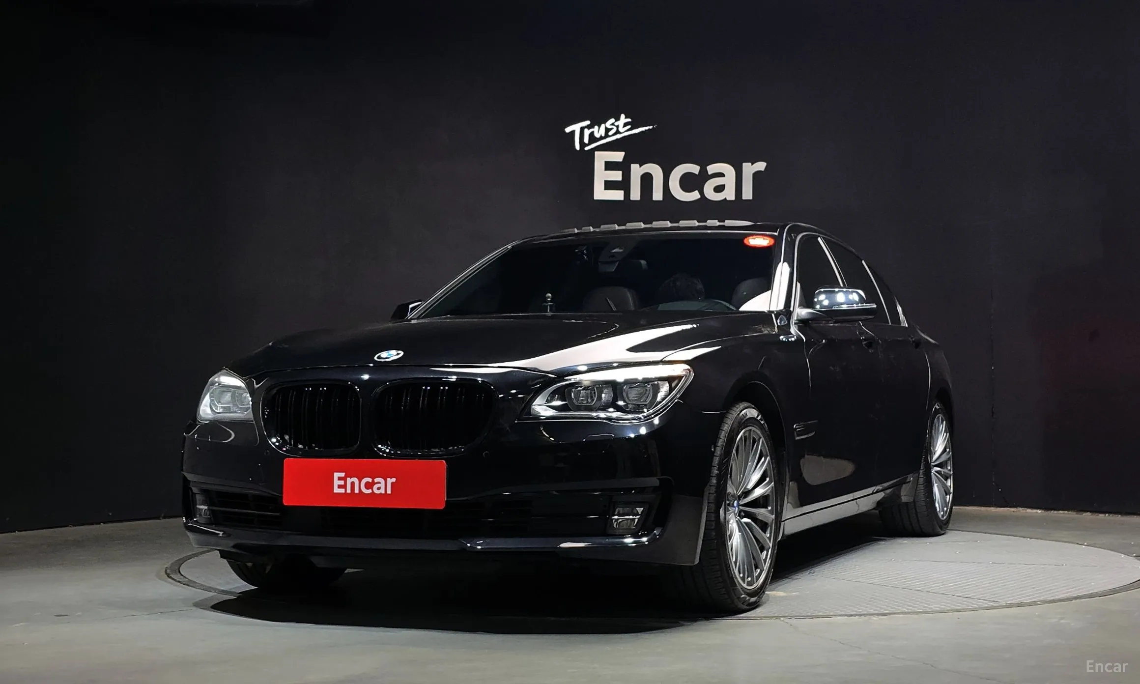 BMW 7 Series (F01)