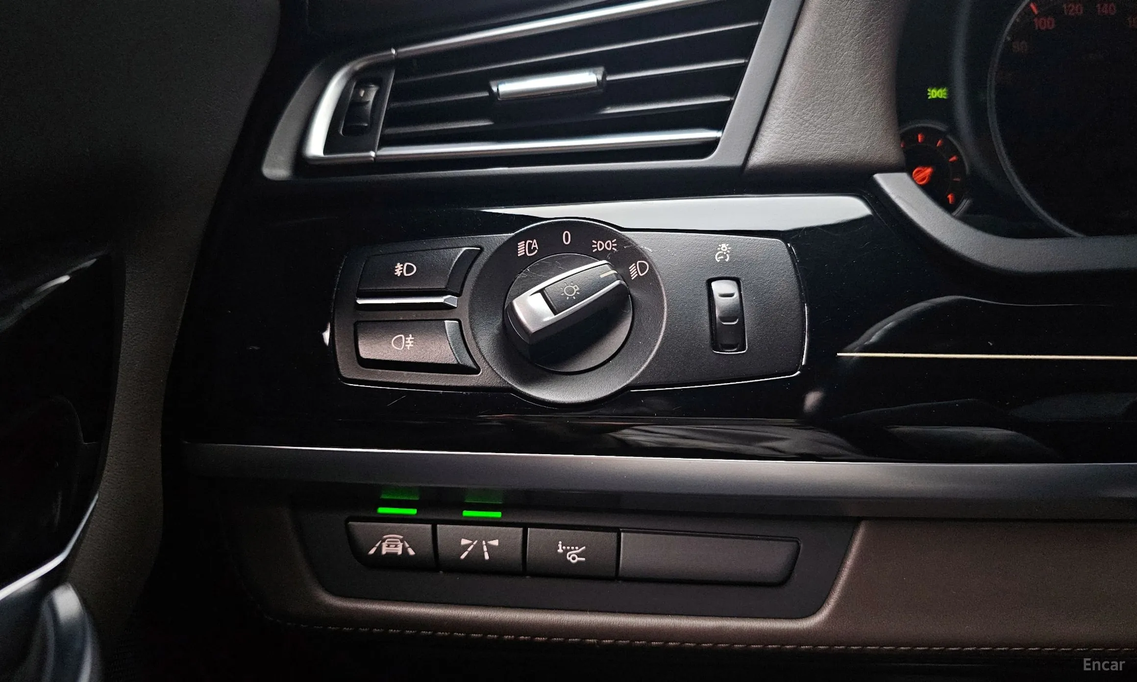 BMW 7 Series (F01) превью 19
