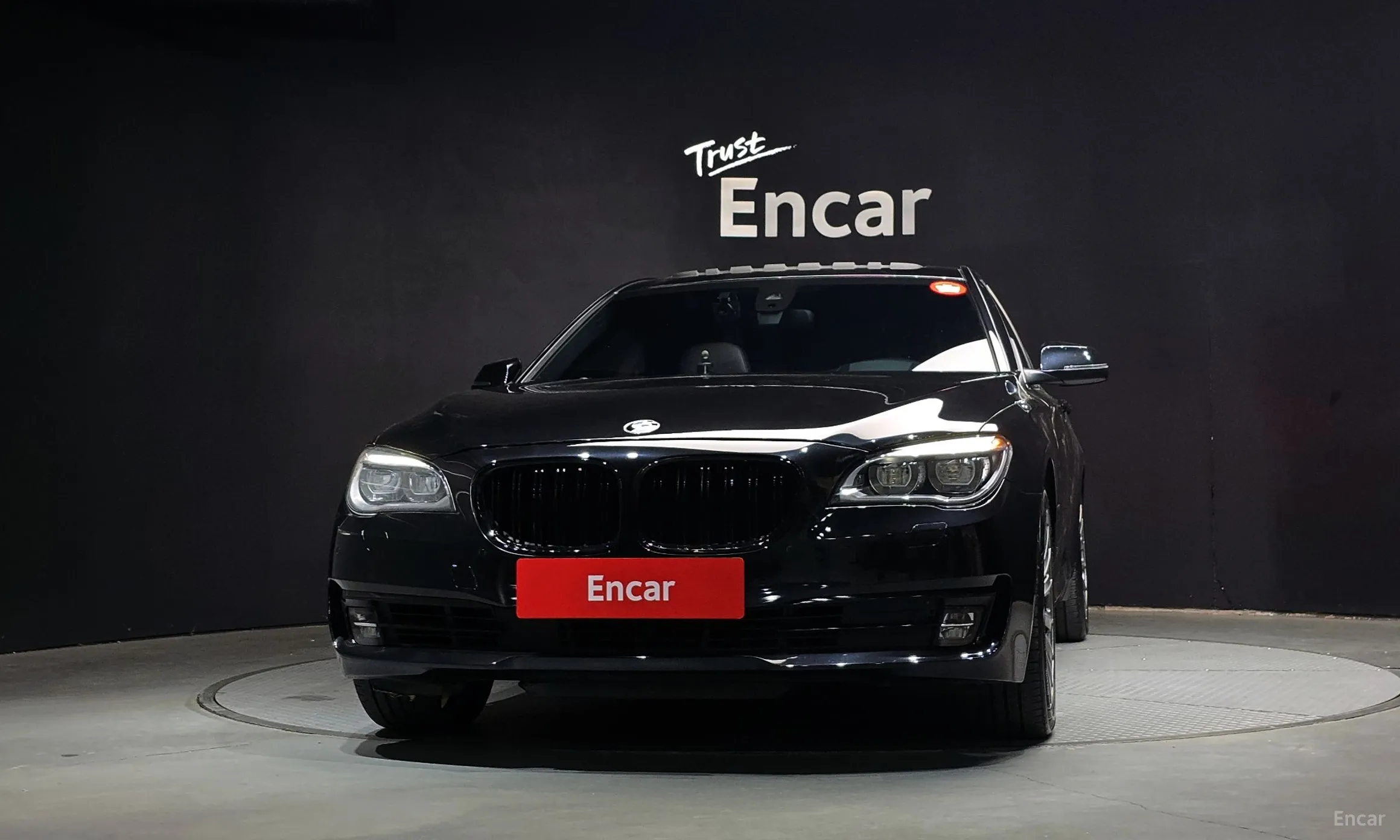 BMW 7 Series (F01) превью 3