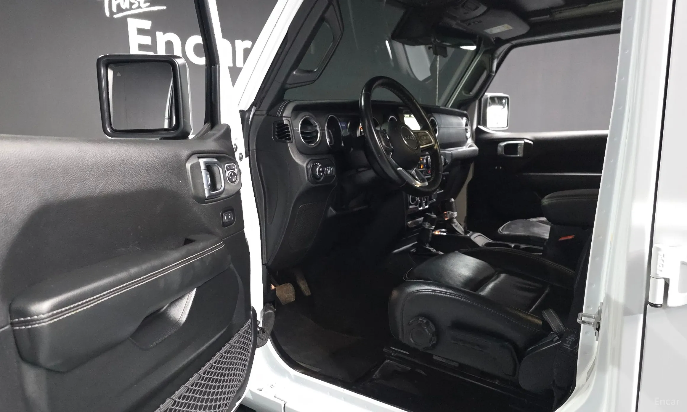 Jeep Wrangler (JL) превью 10