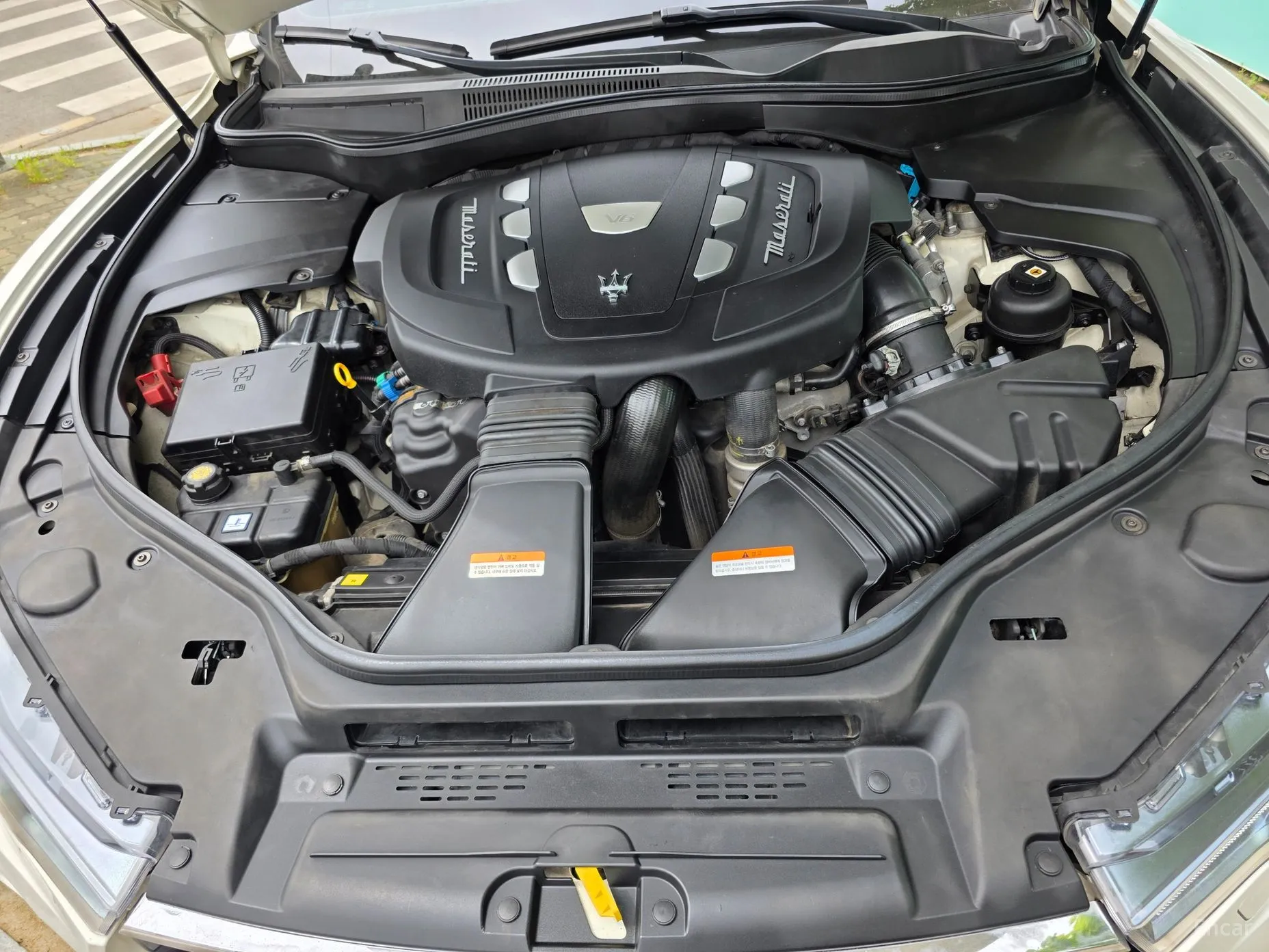 Maserati Levante превью 14
