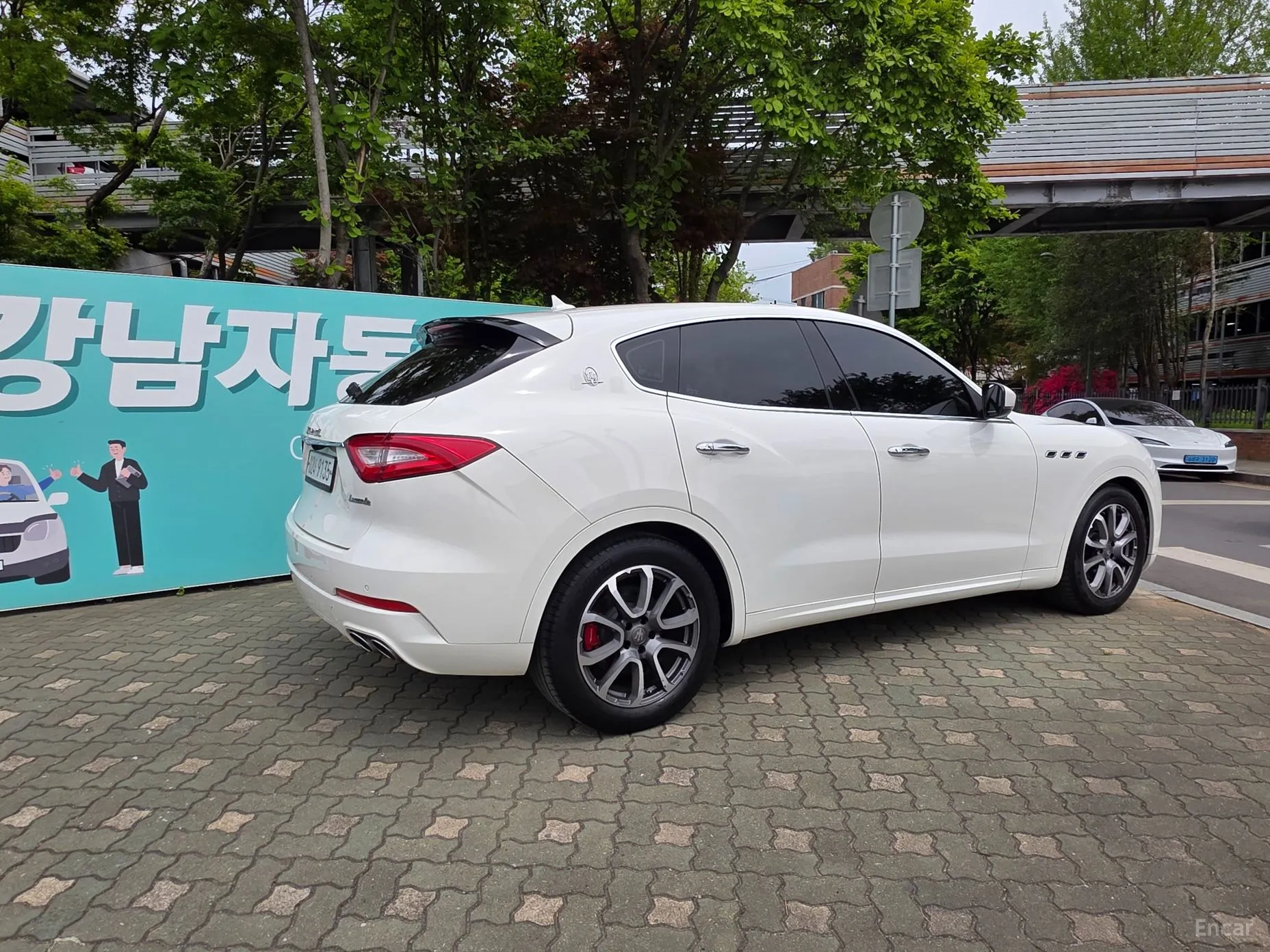 Maserati Levante превью 2