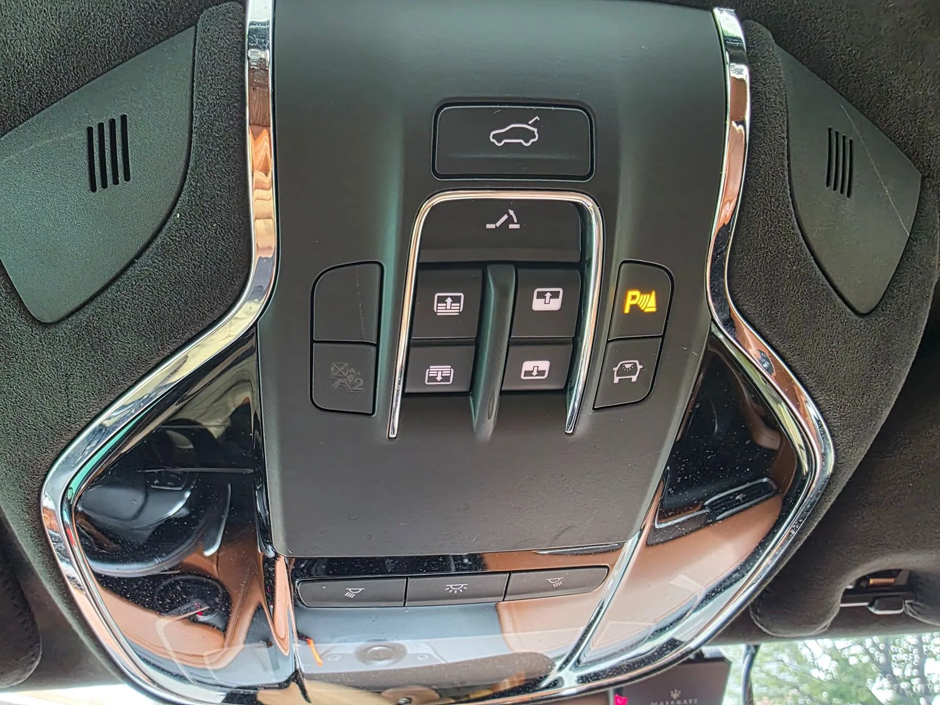 Maserati Levante превью 17