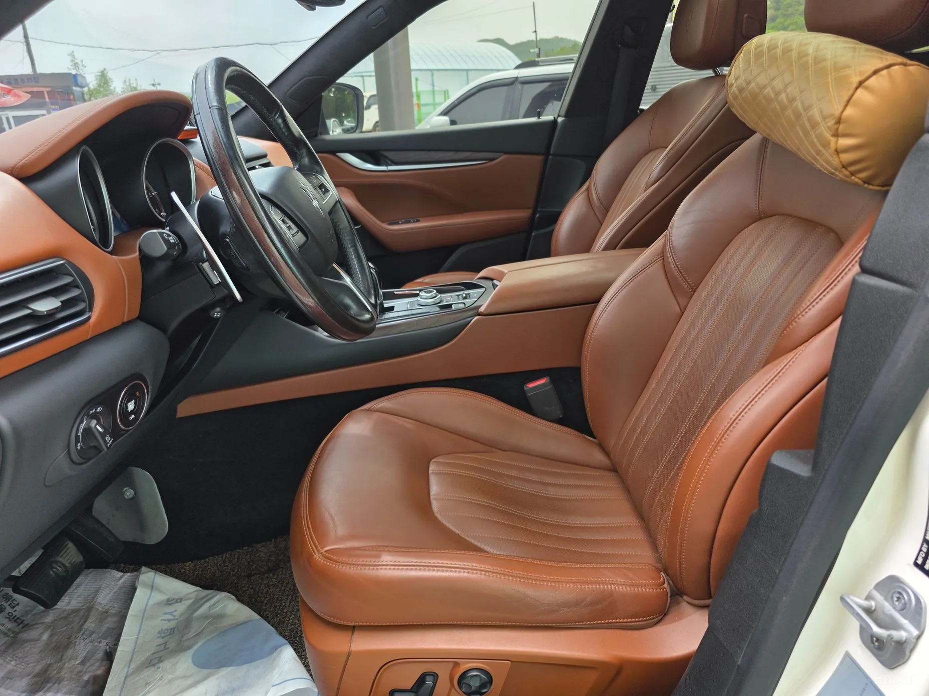 Maserati Levante превью 7