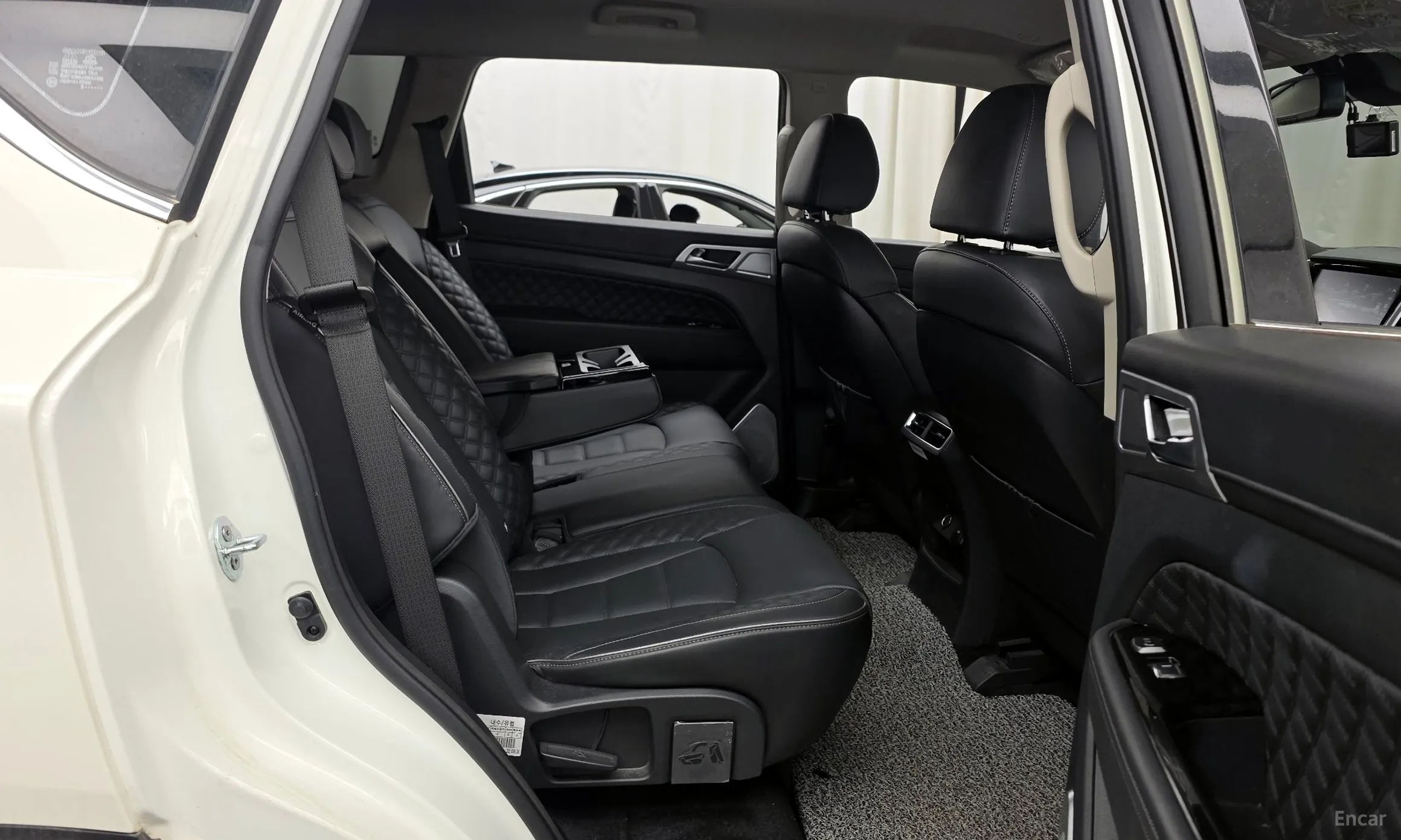 KG Mobility (SsangYong) Rexton превью 11