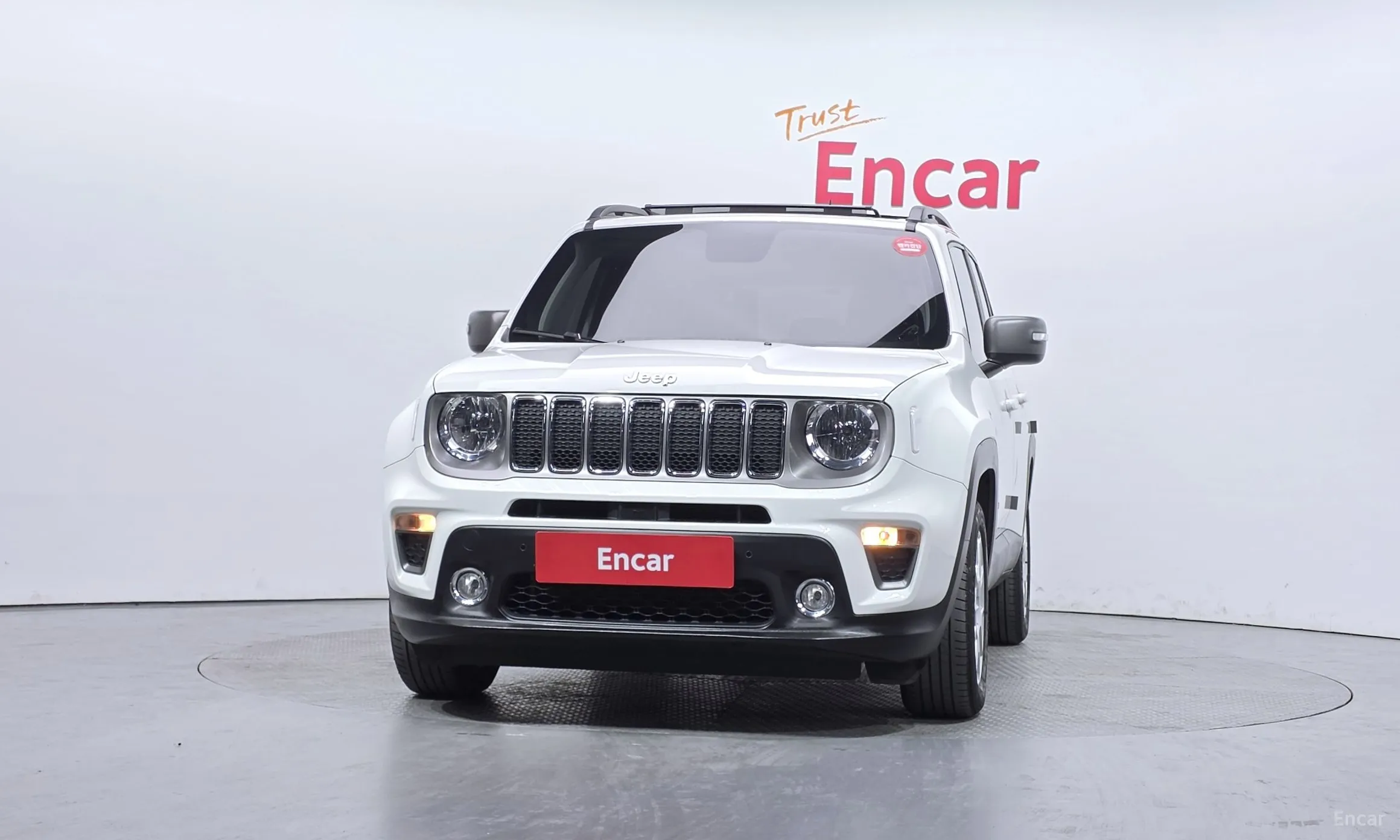 Jeep Renegade превью 3