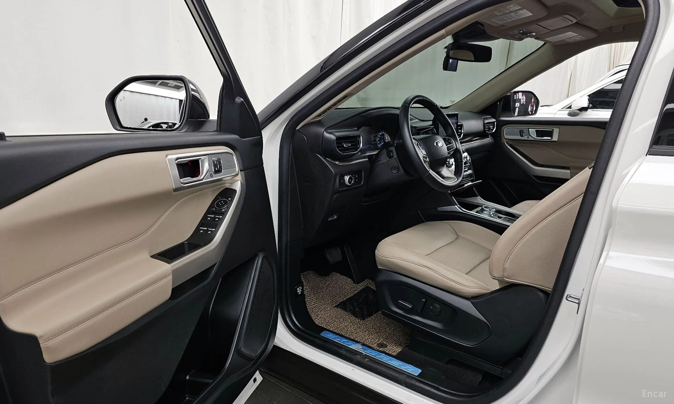 Ford Explorer 6th Generation превью 10