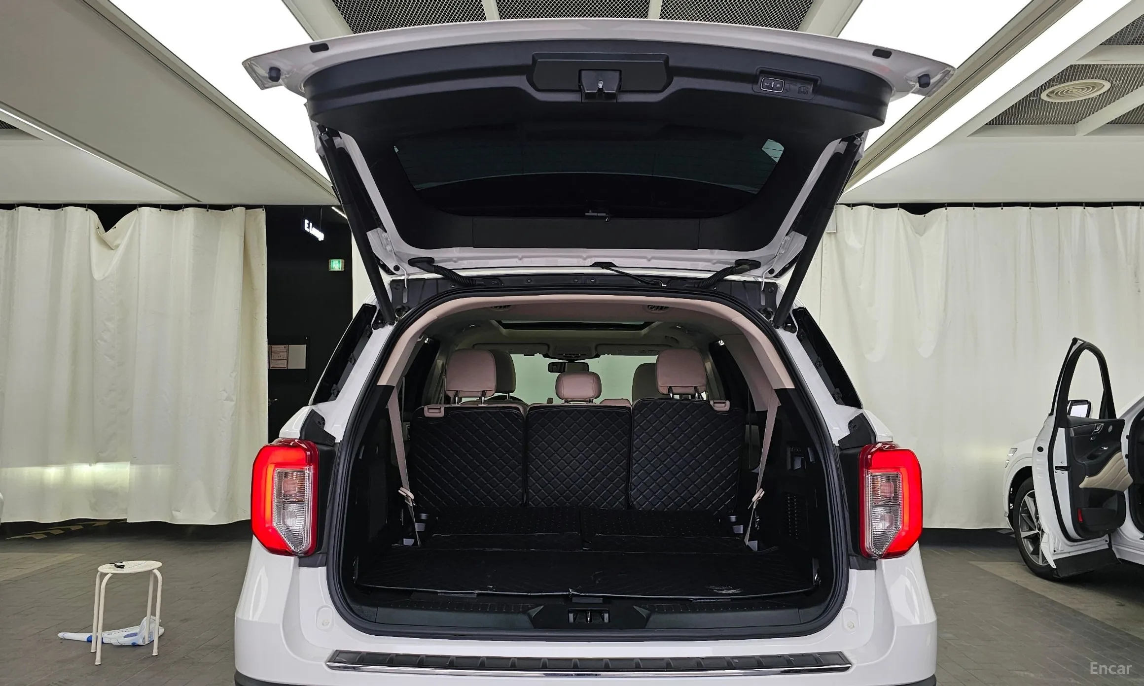 Ford Explorer 6th Generation превью 20
