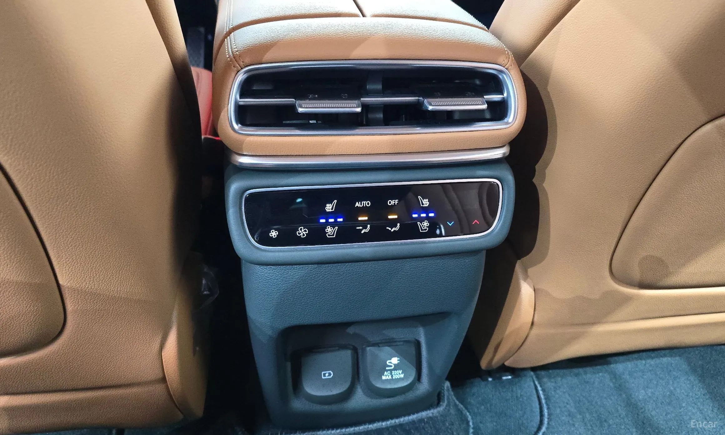 Genesis GV80 превью 19