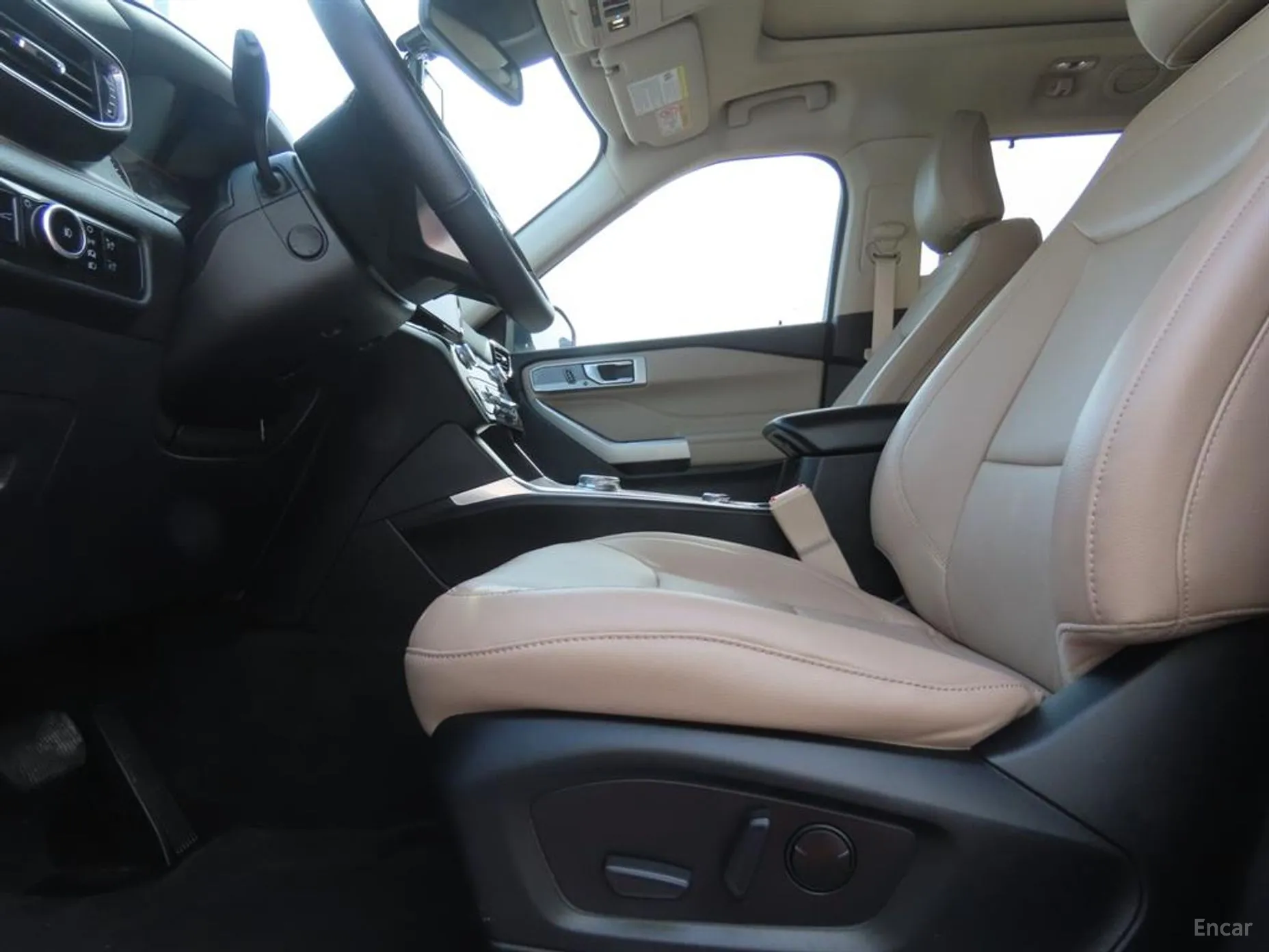 Ford Explorer 6th Generation превью 14