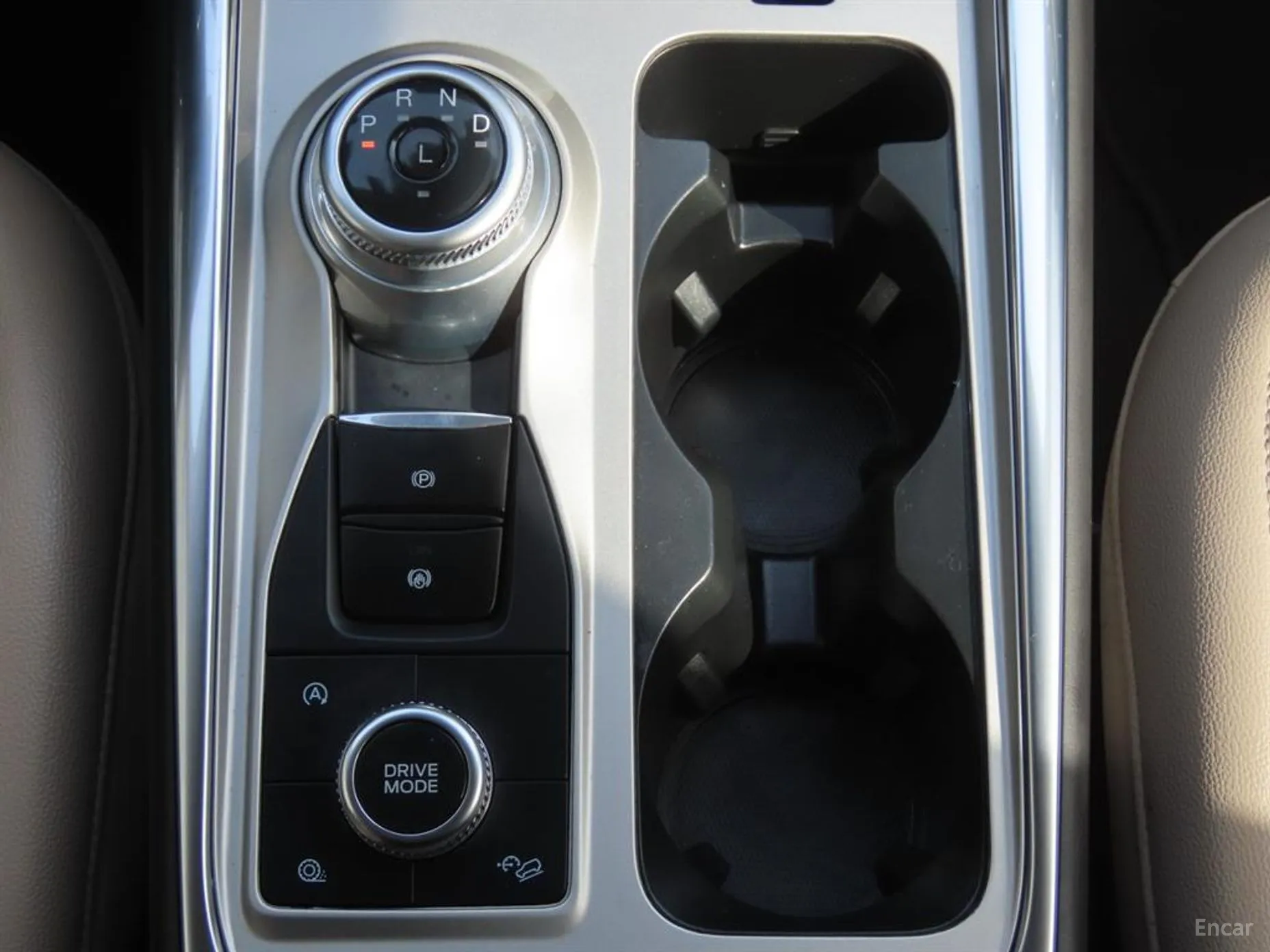 Ford Explorer 6th Generation превью 9