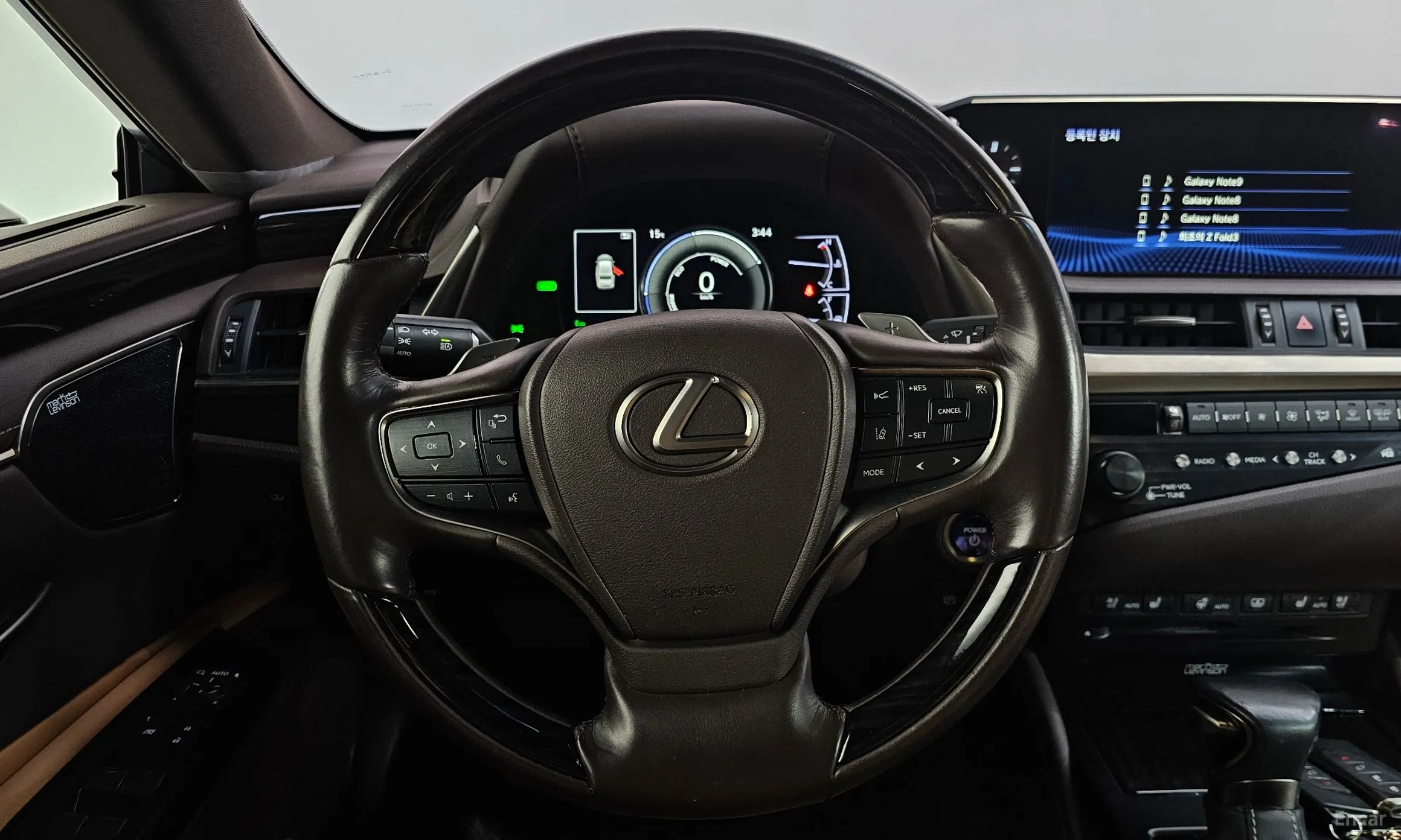 Lexus ES300h 7th Generation превью 12