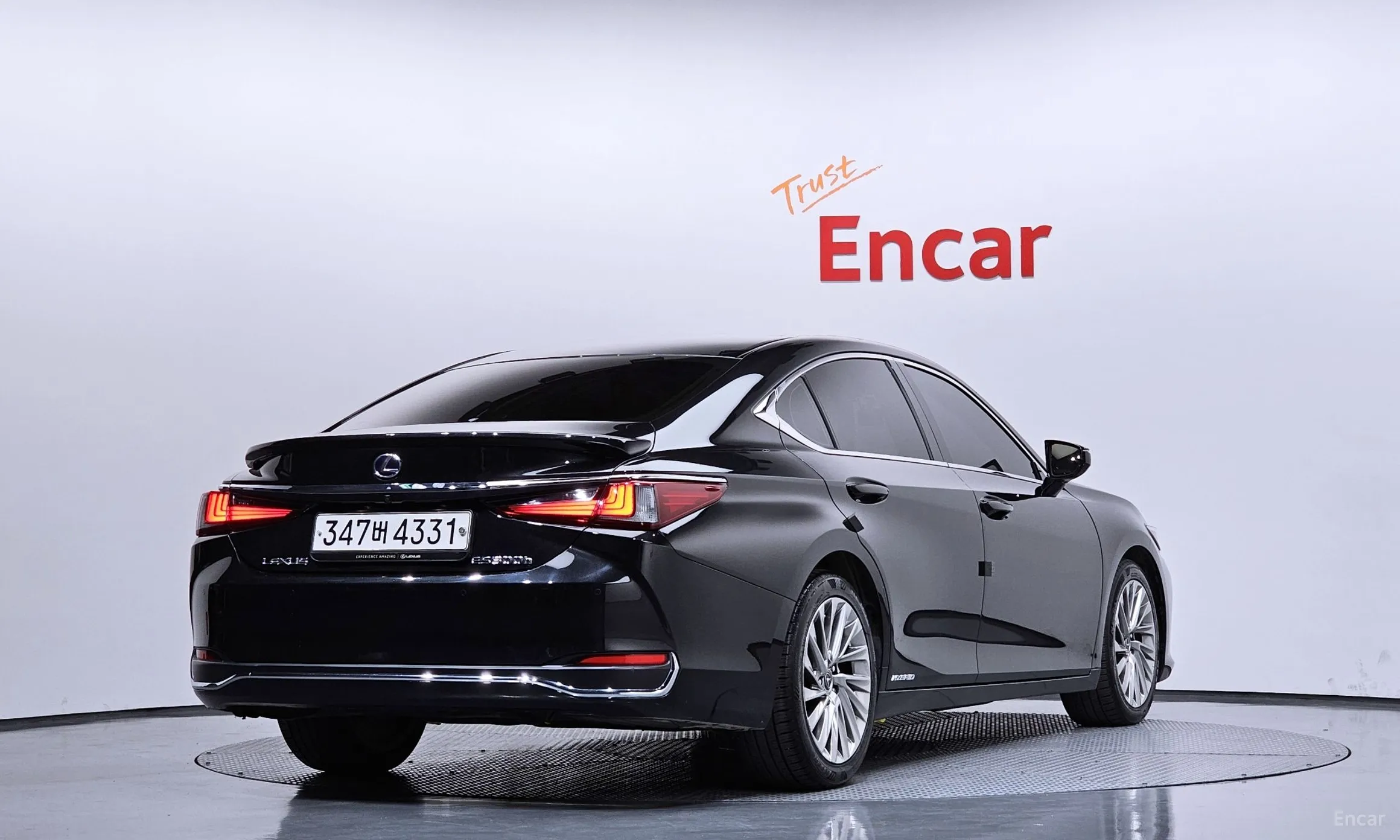 Lexus ES300h 7th Generation превью 2