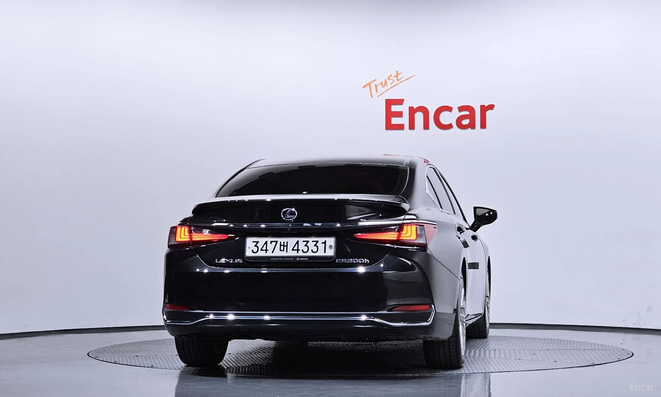 Lexus ES300h 7th Generation превью 4