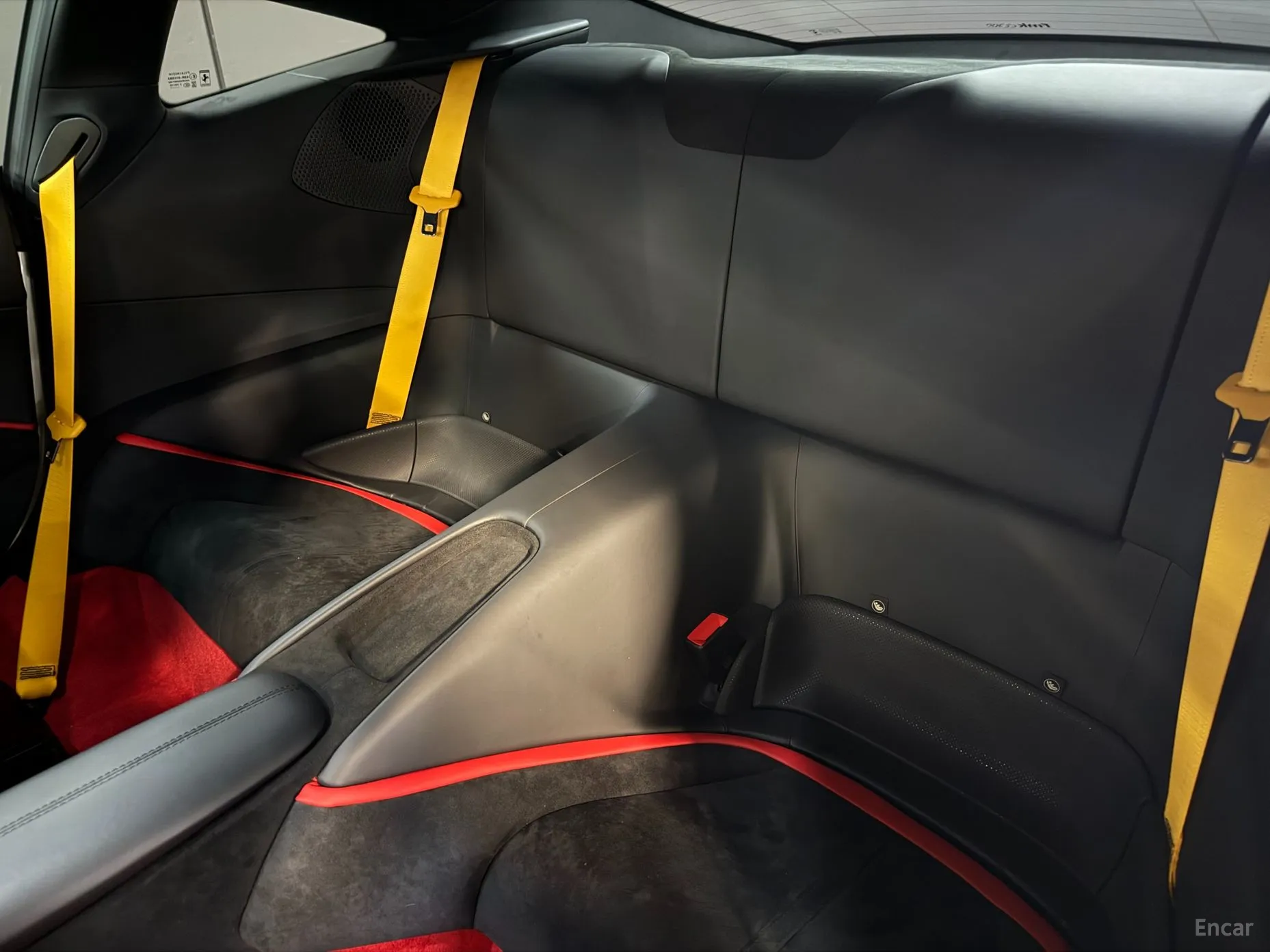 Ferrari rome превью 12