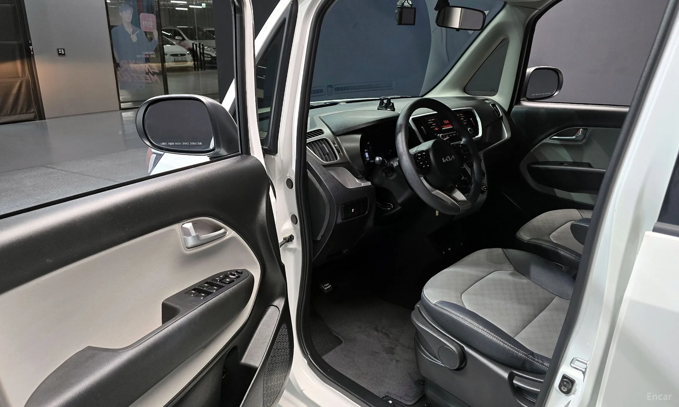 Kia Ray превью 10